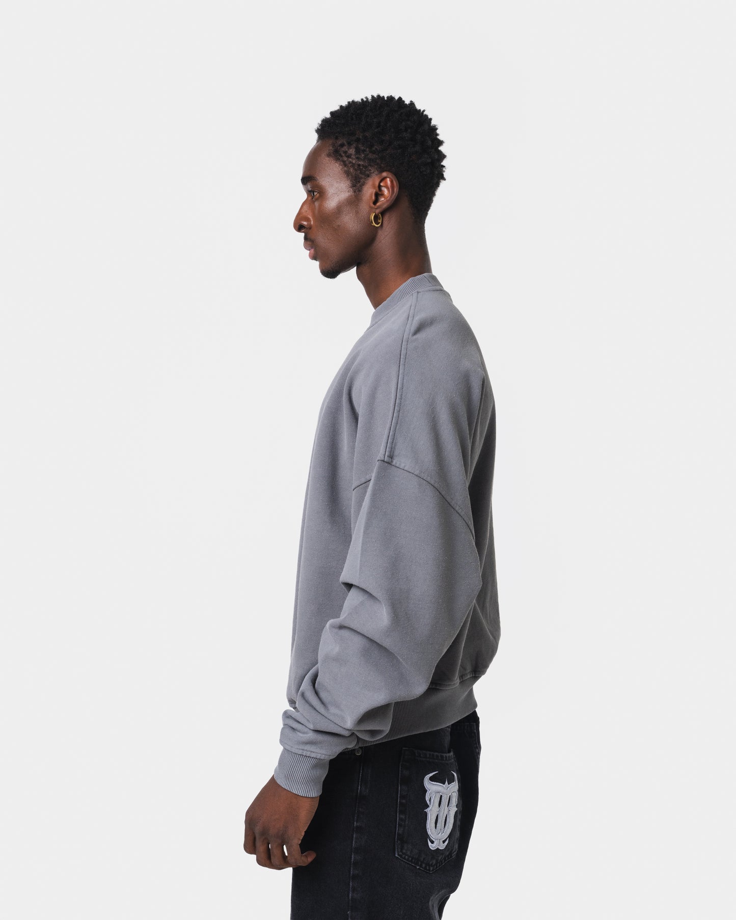 ESSENTIAL GREY SWEATER