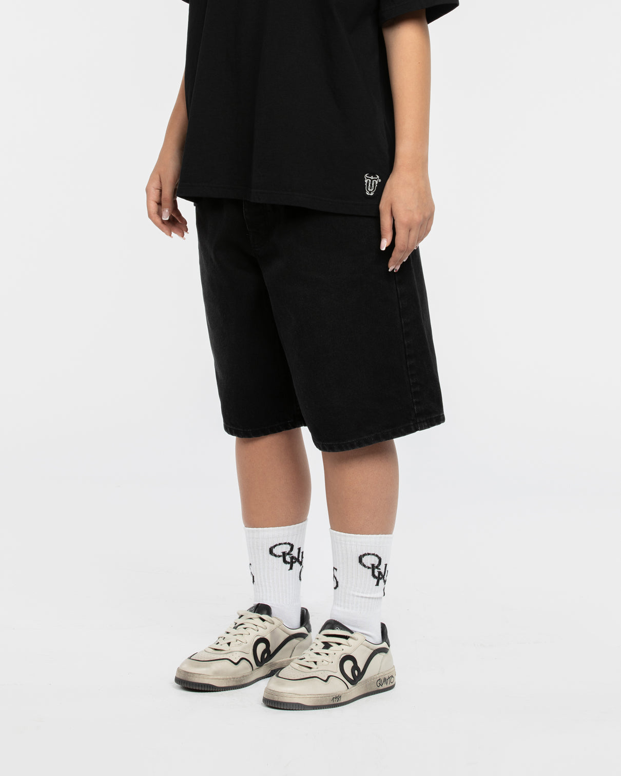 QT DENIM SHORTS BLACK
