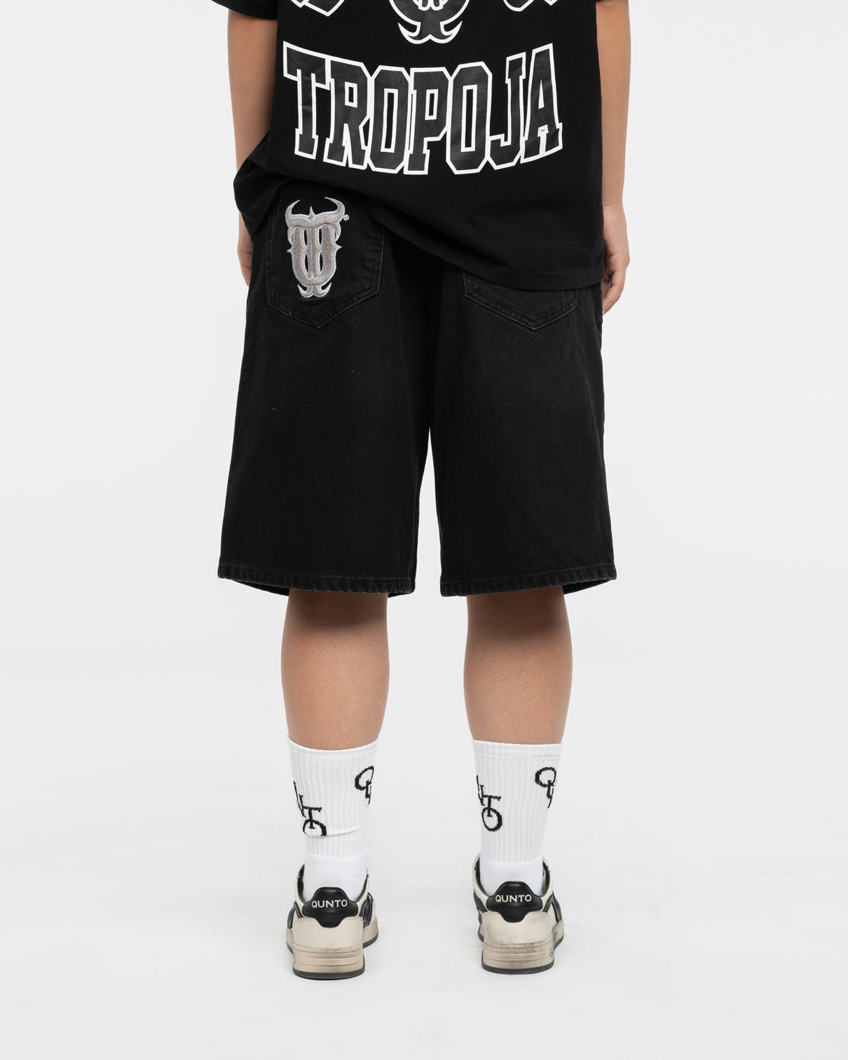 QT DENIM SHORTS BLACK