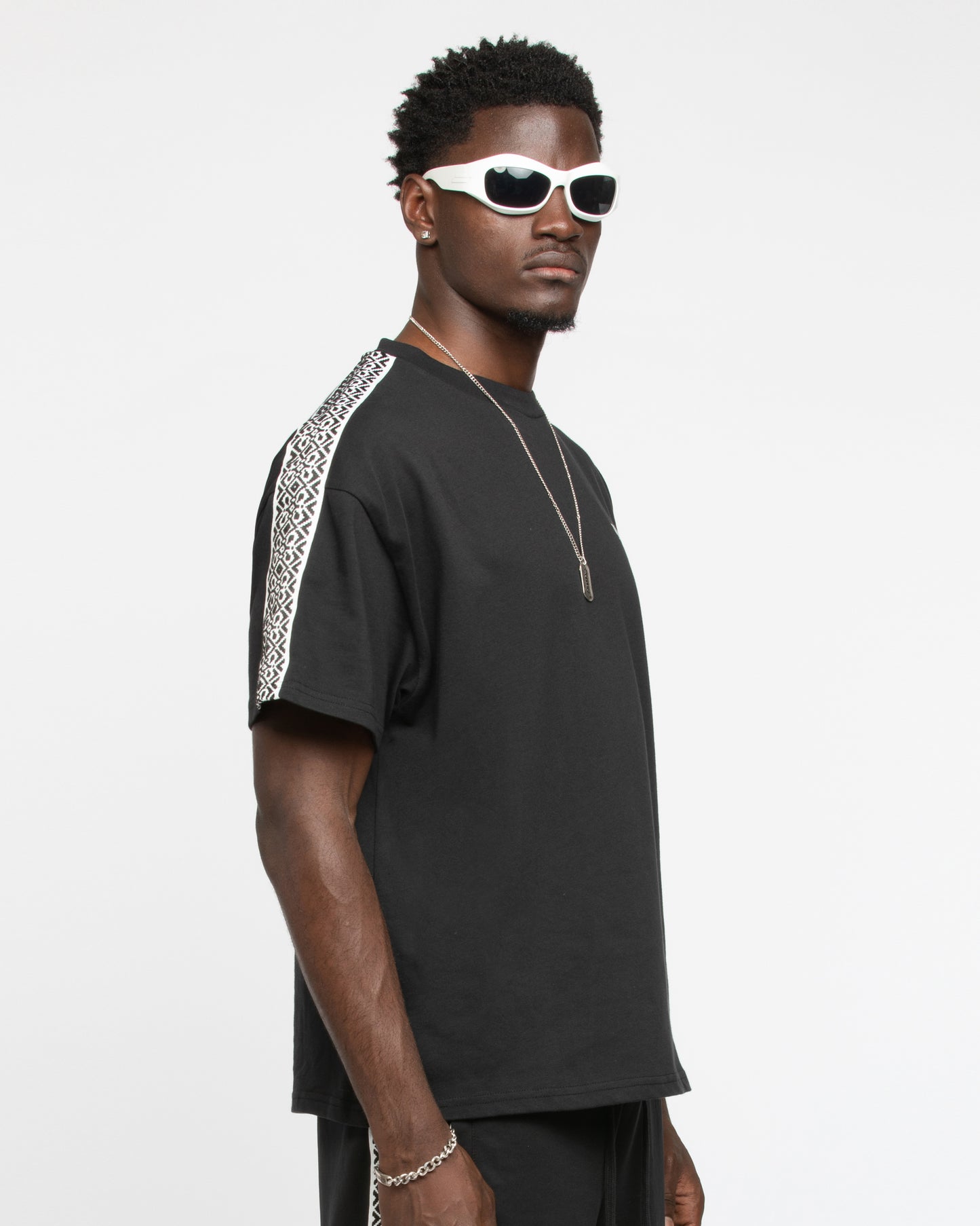 HERITAGE TSHIRT BLACK