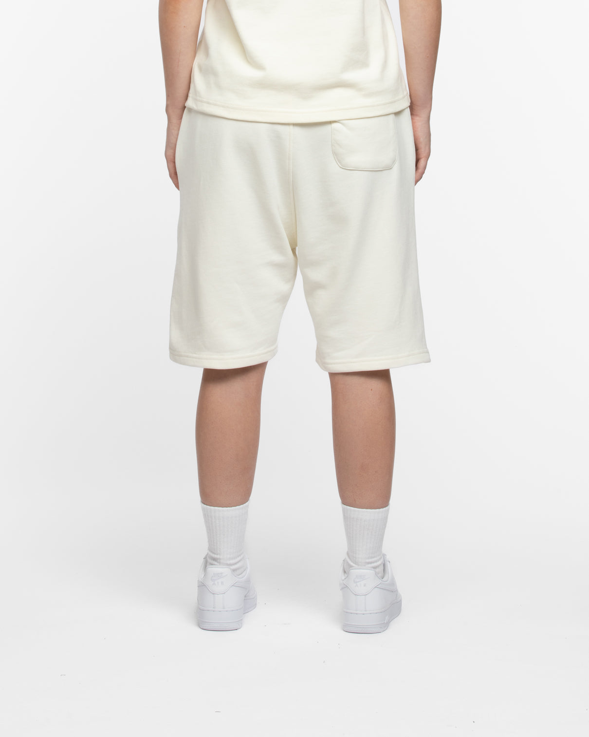 QUNTO LOGO SHORTS CREAM