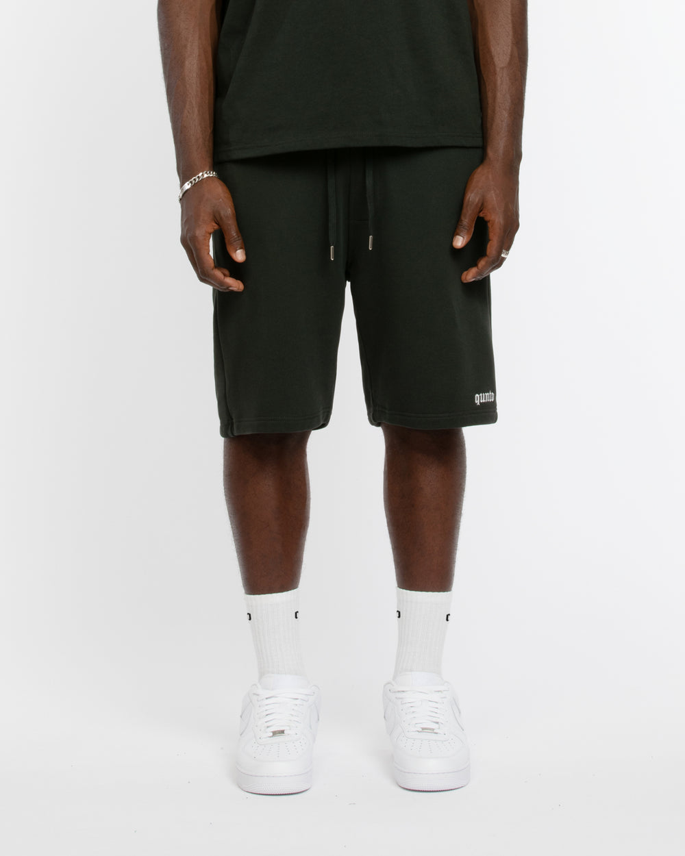 QUNTO LOGO SHORTS BLACK