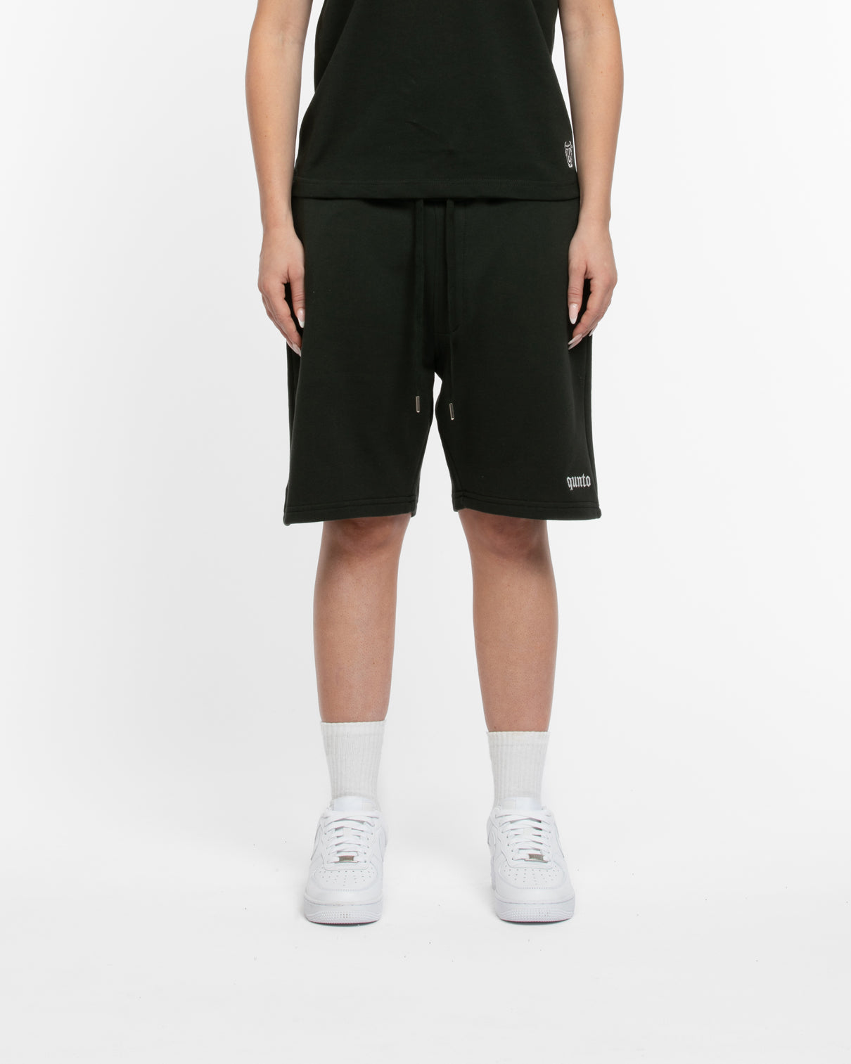 QUNTO LOGO SHORTS BLACK