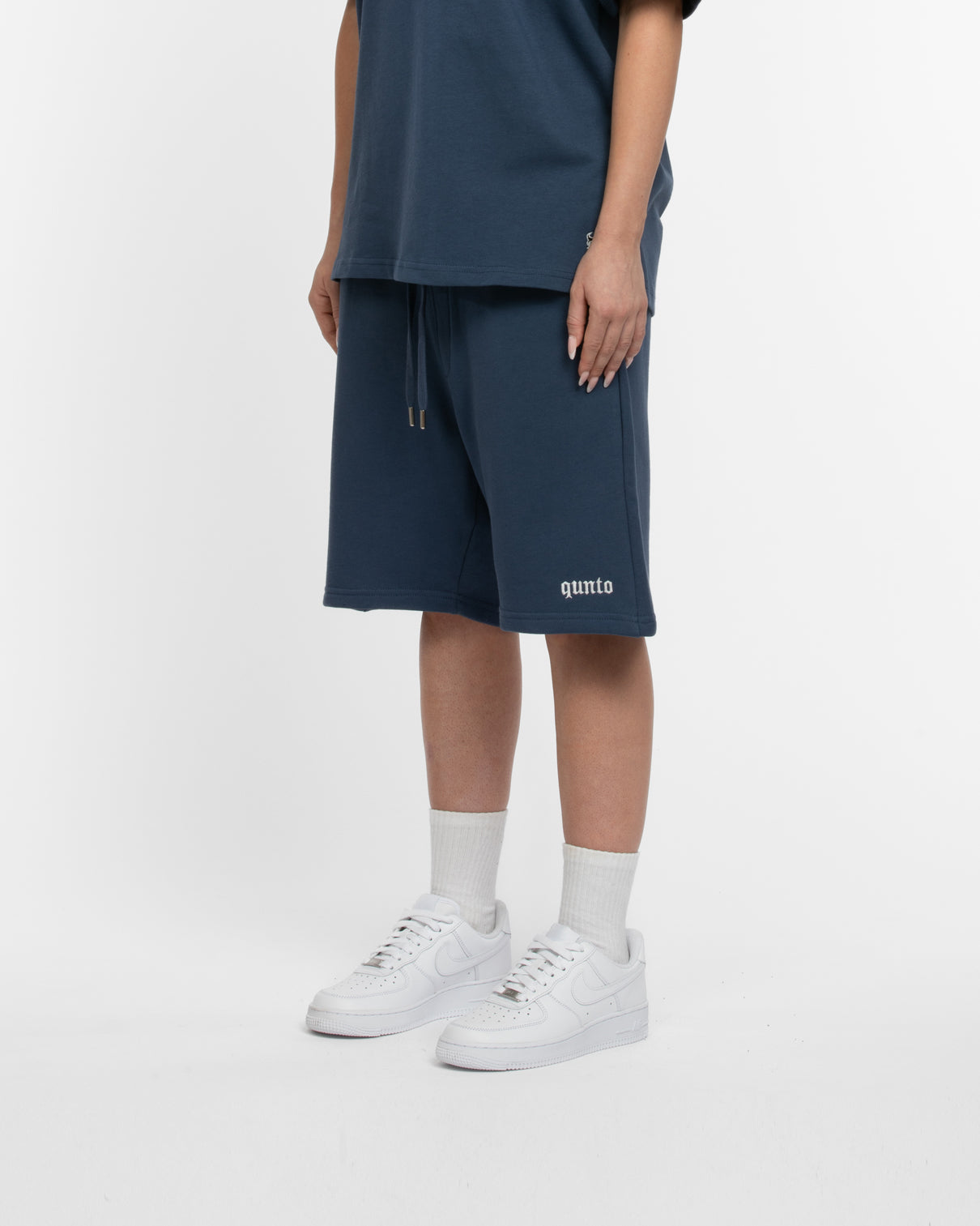 QUNTO LOGO SHORTS BLUE