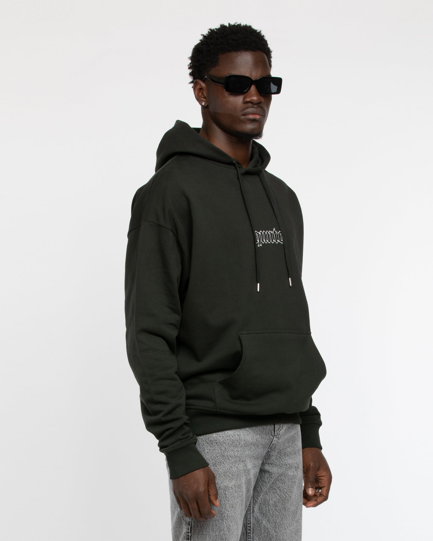 ESSENTIALS BLACK HOODIE