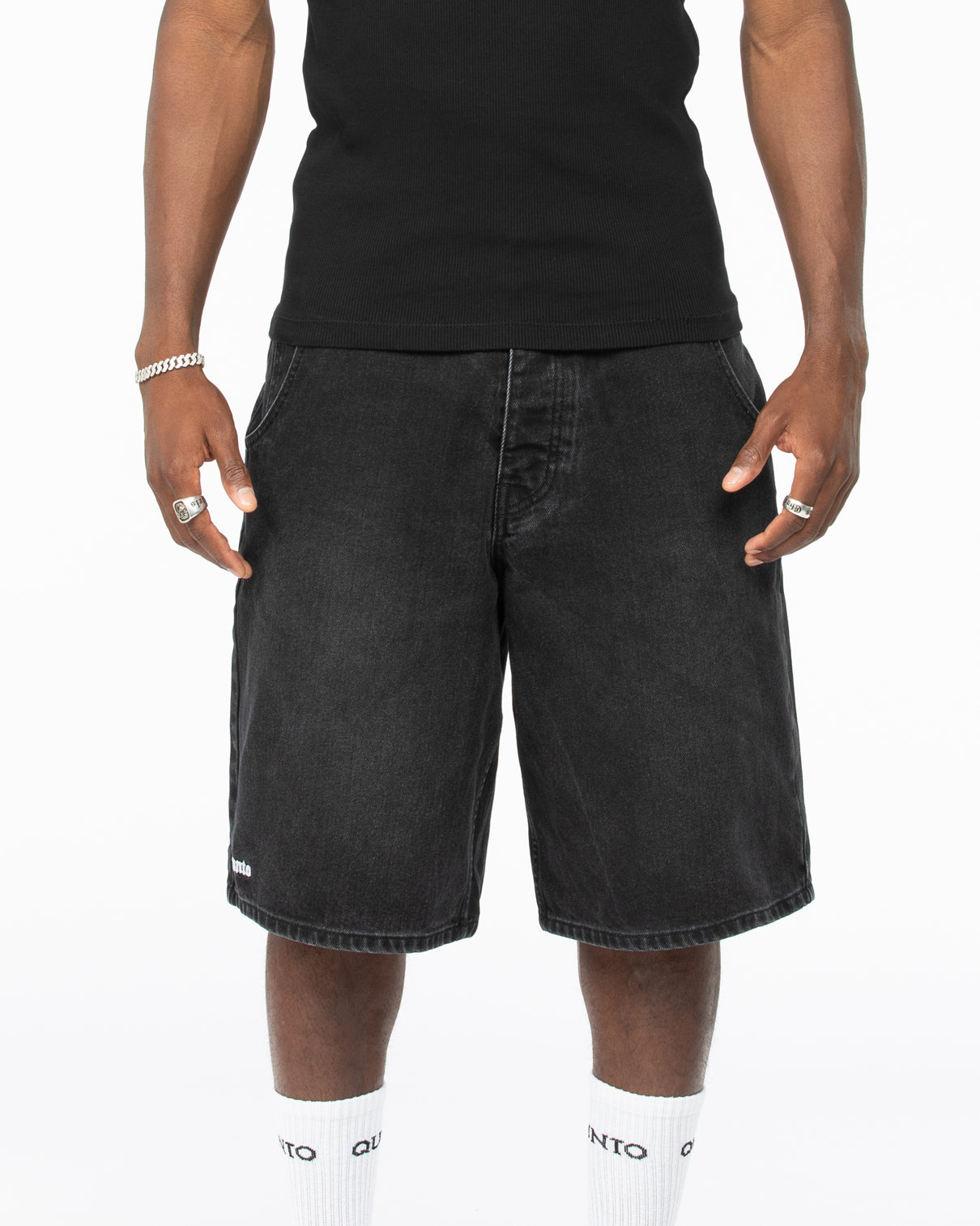 QT DENIM SHORTS BLACK
