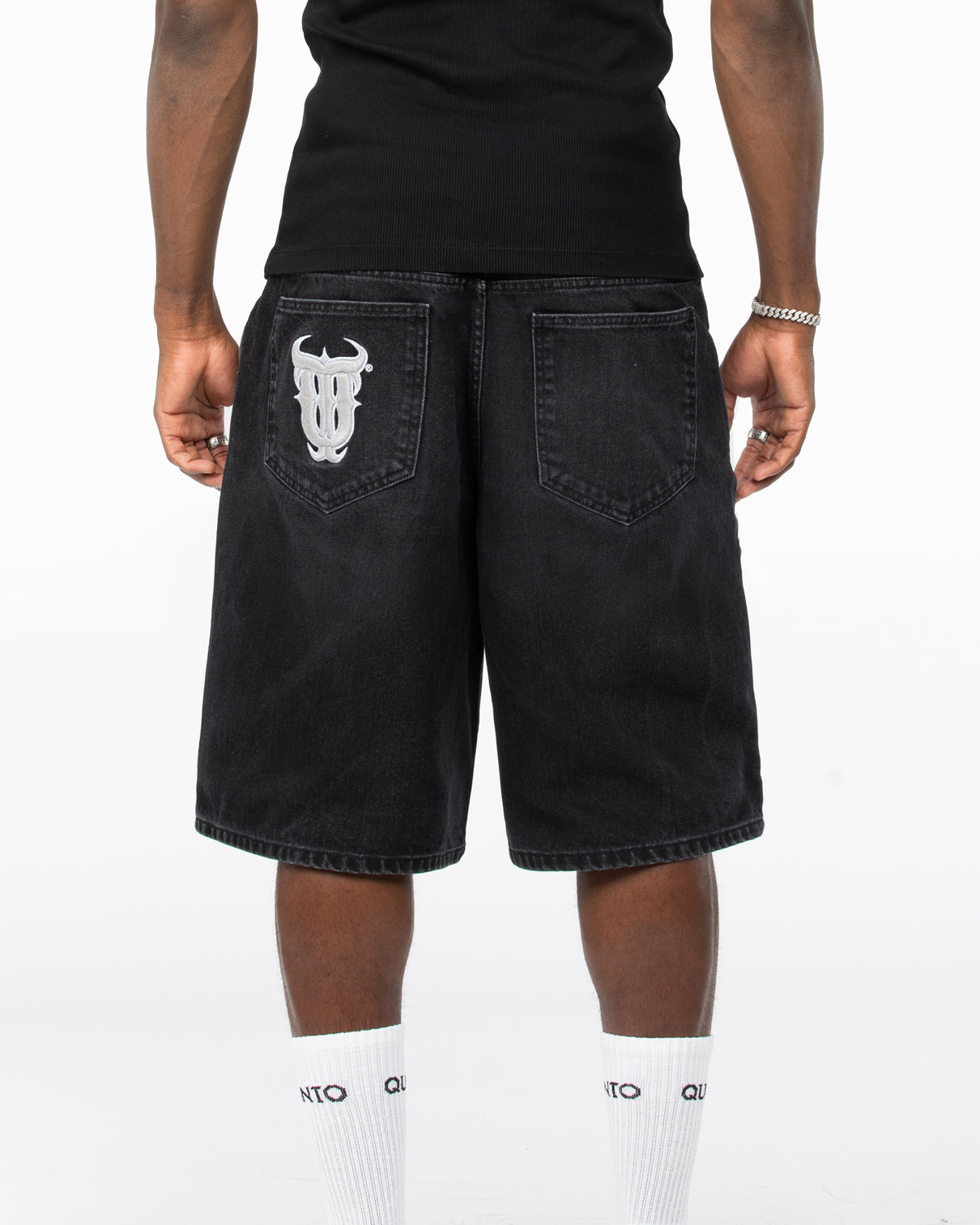 QT DENIM SHORTS BLACK