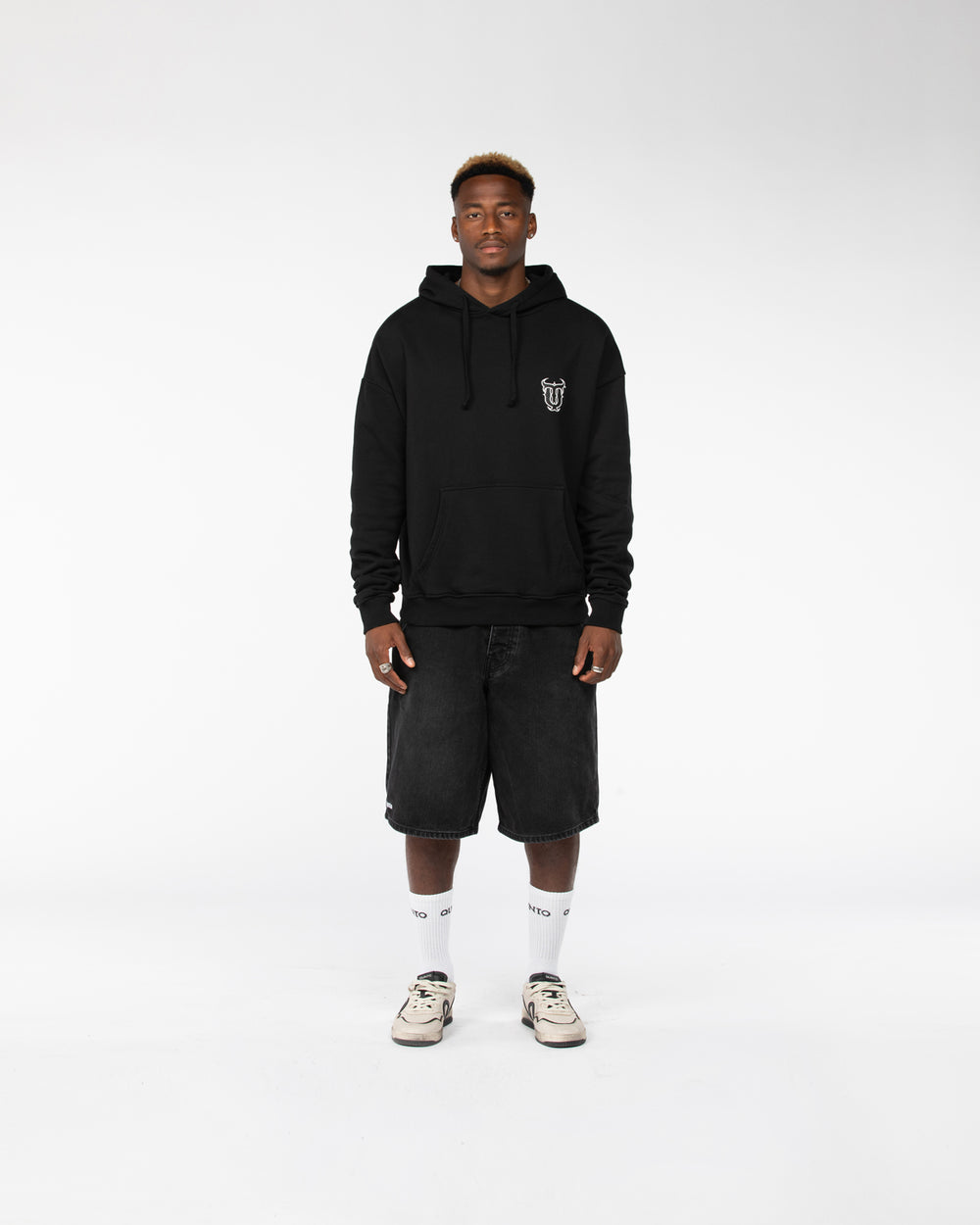 TROPOJA HOODIE BLACK