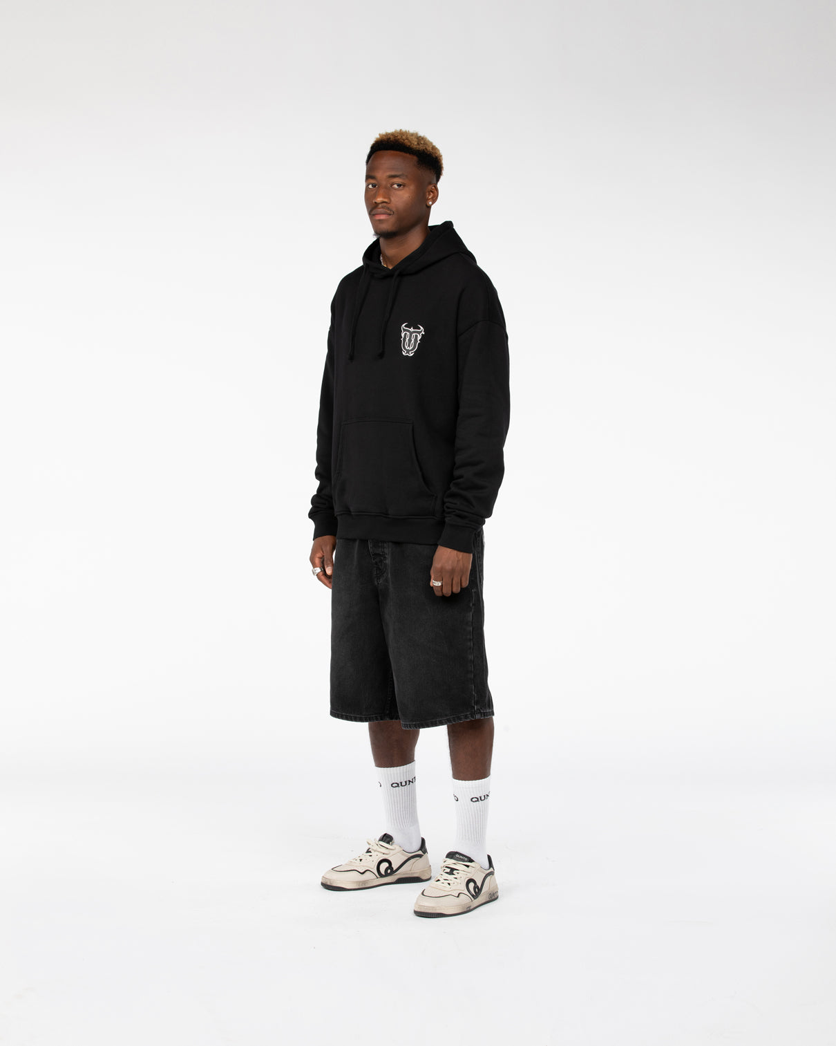 TROPOJA HOODIE BLACK