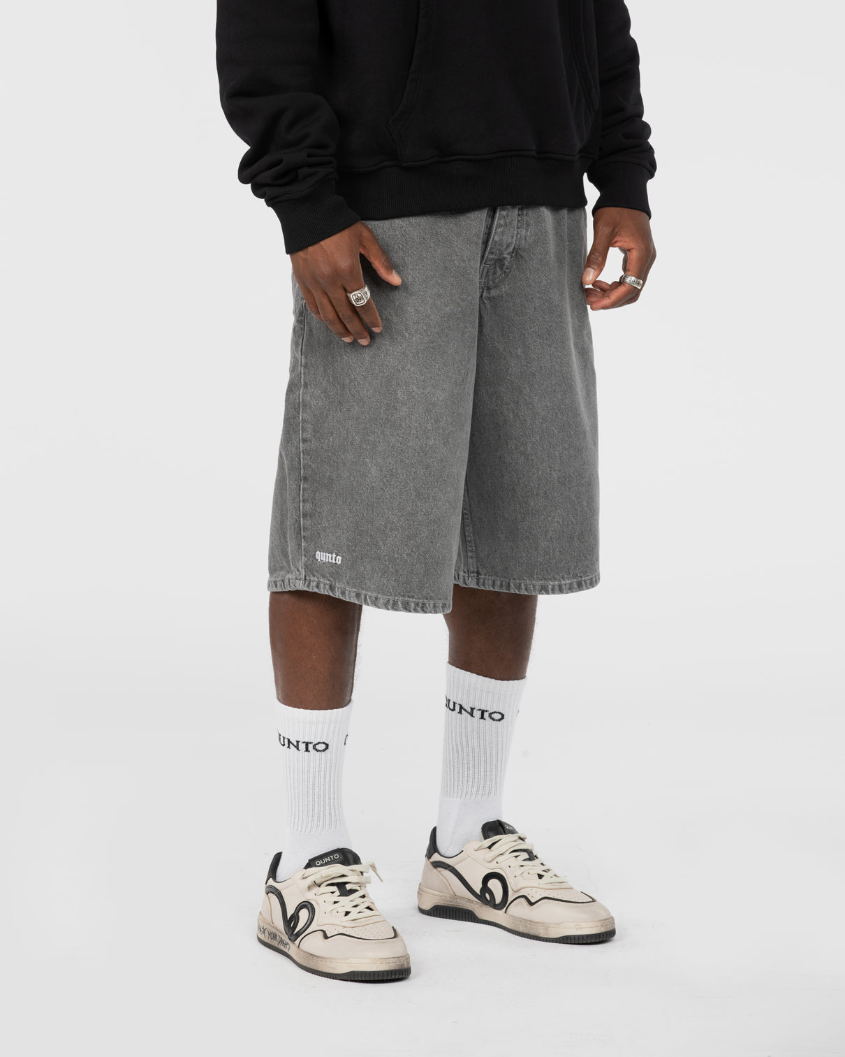 QT DENIM SHORTS GREY