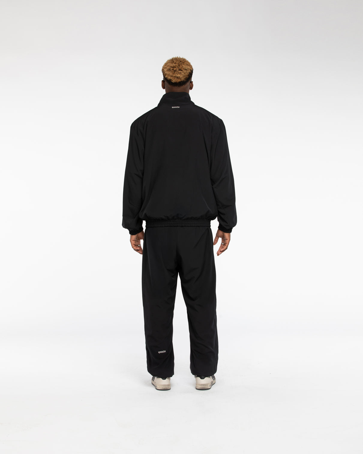 QT TRACK PANTS BLACK