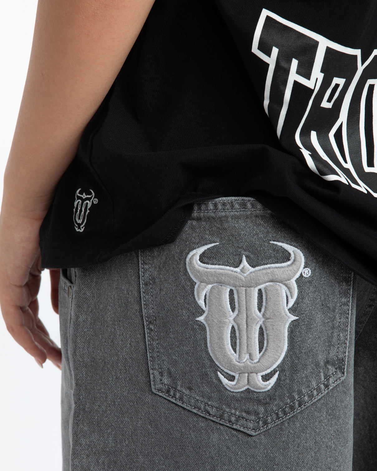 QT DENIM SHORTS GREY