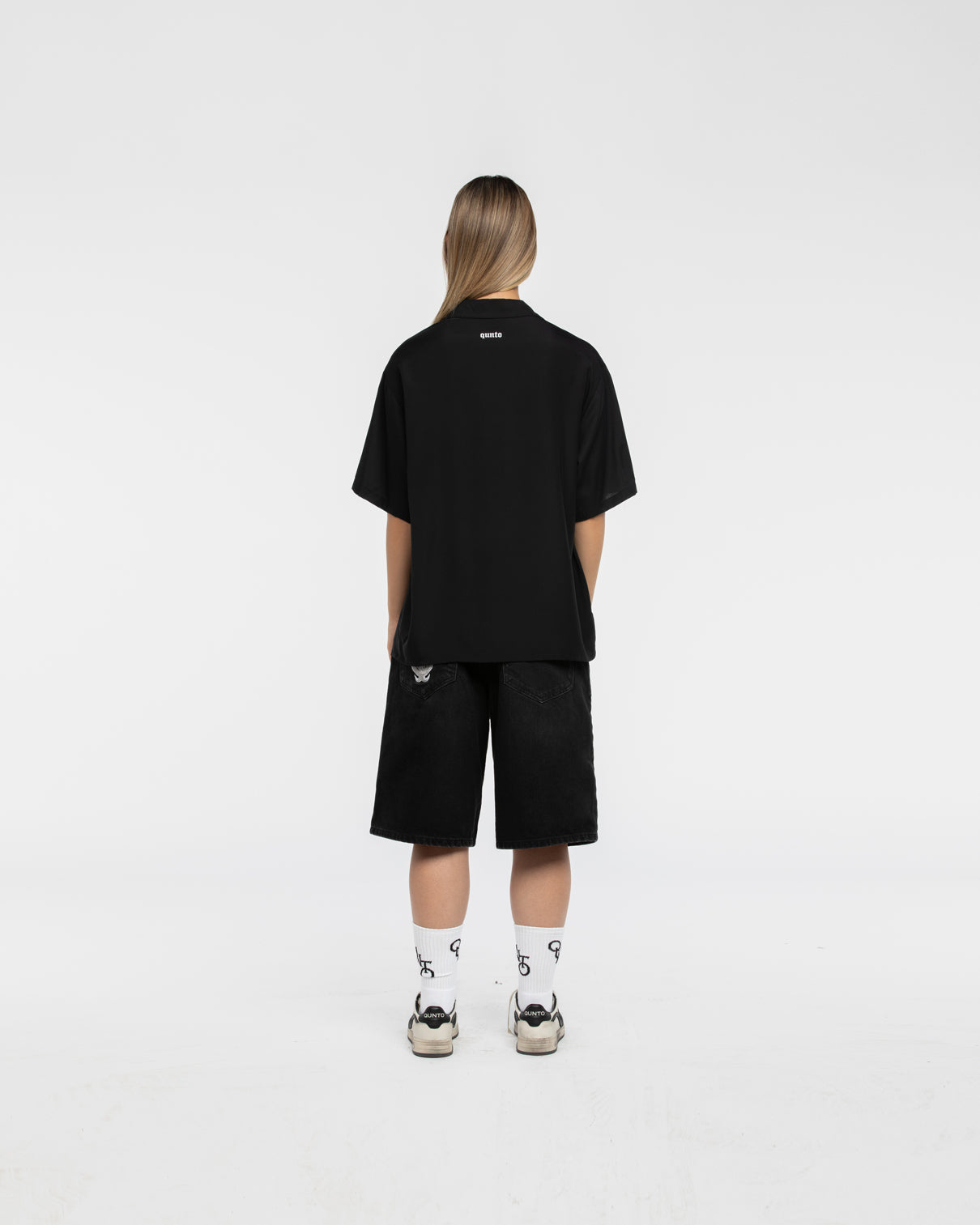 QT SHIRT BLACK