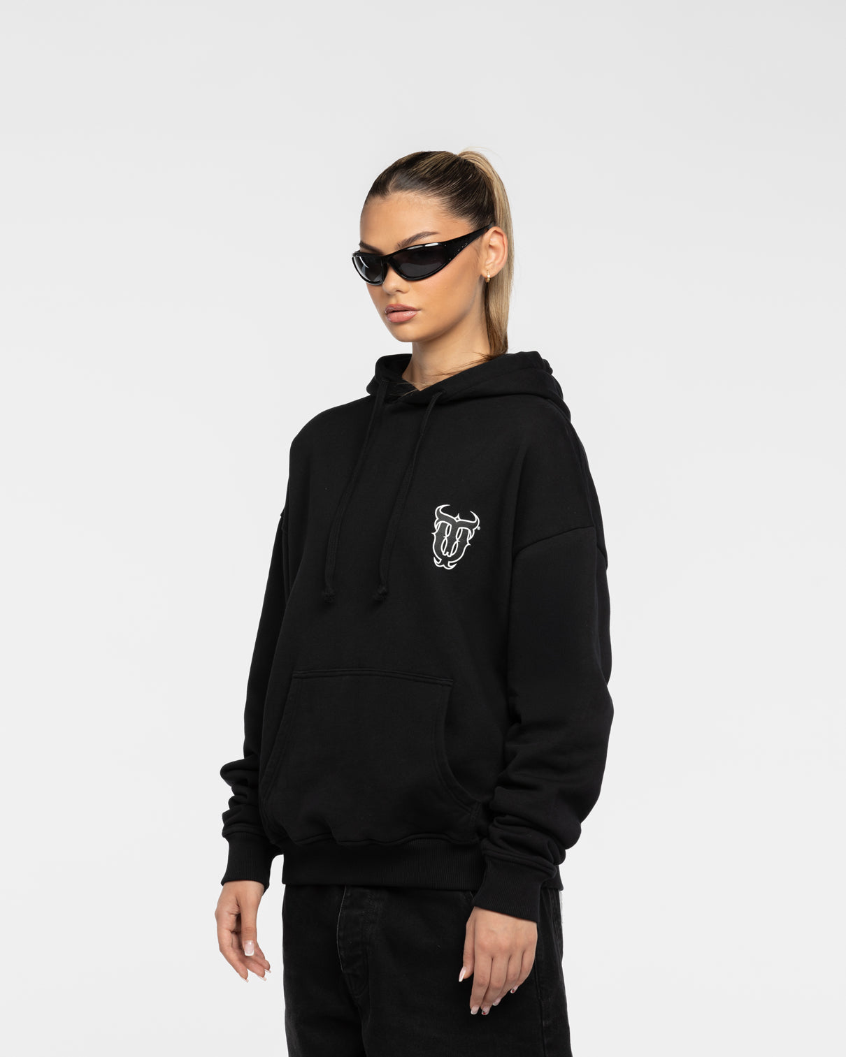 TROPOJA HOODIE BLACK