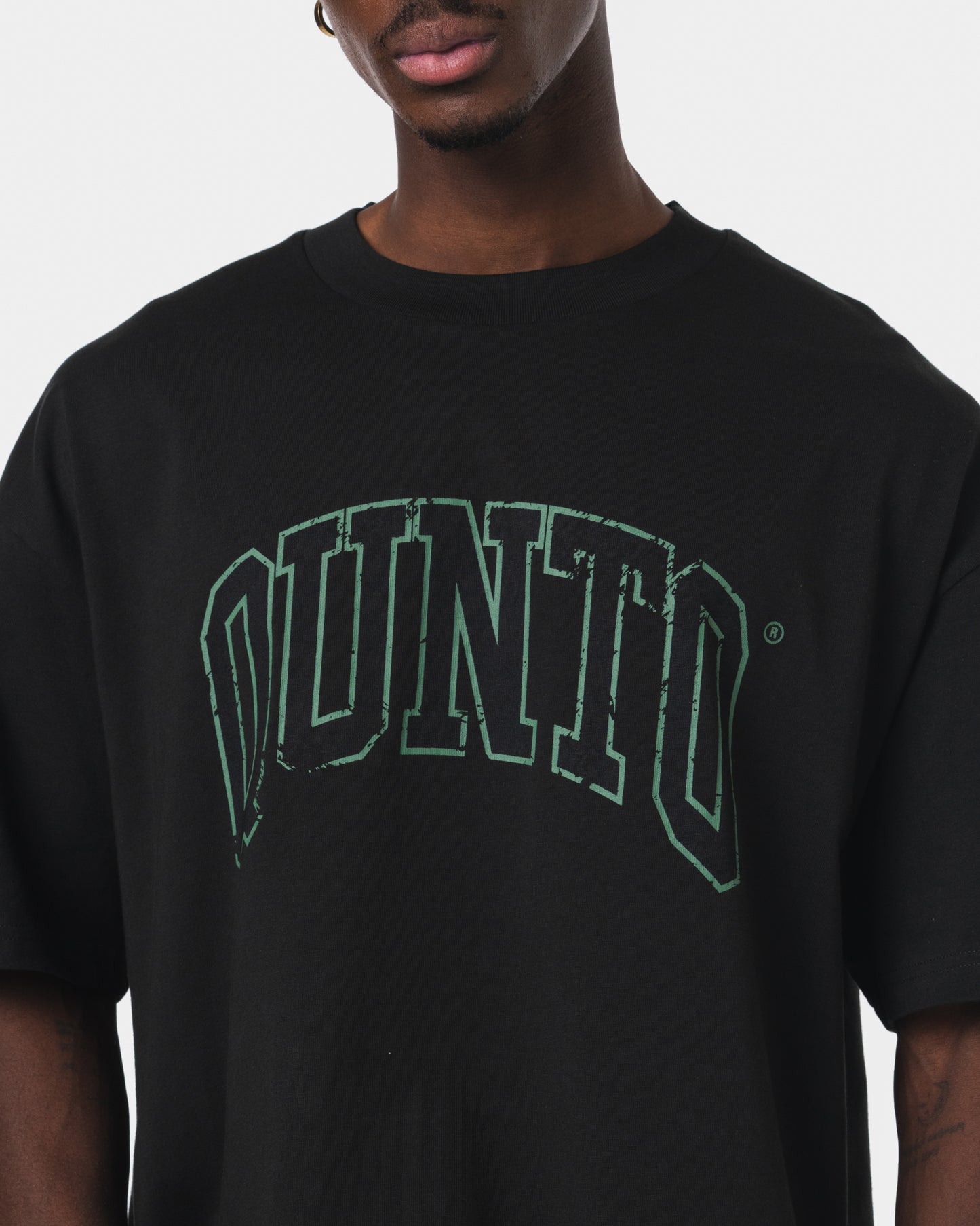 QUNTO GREEN OUTLINER TSHIRT