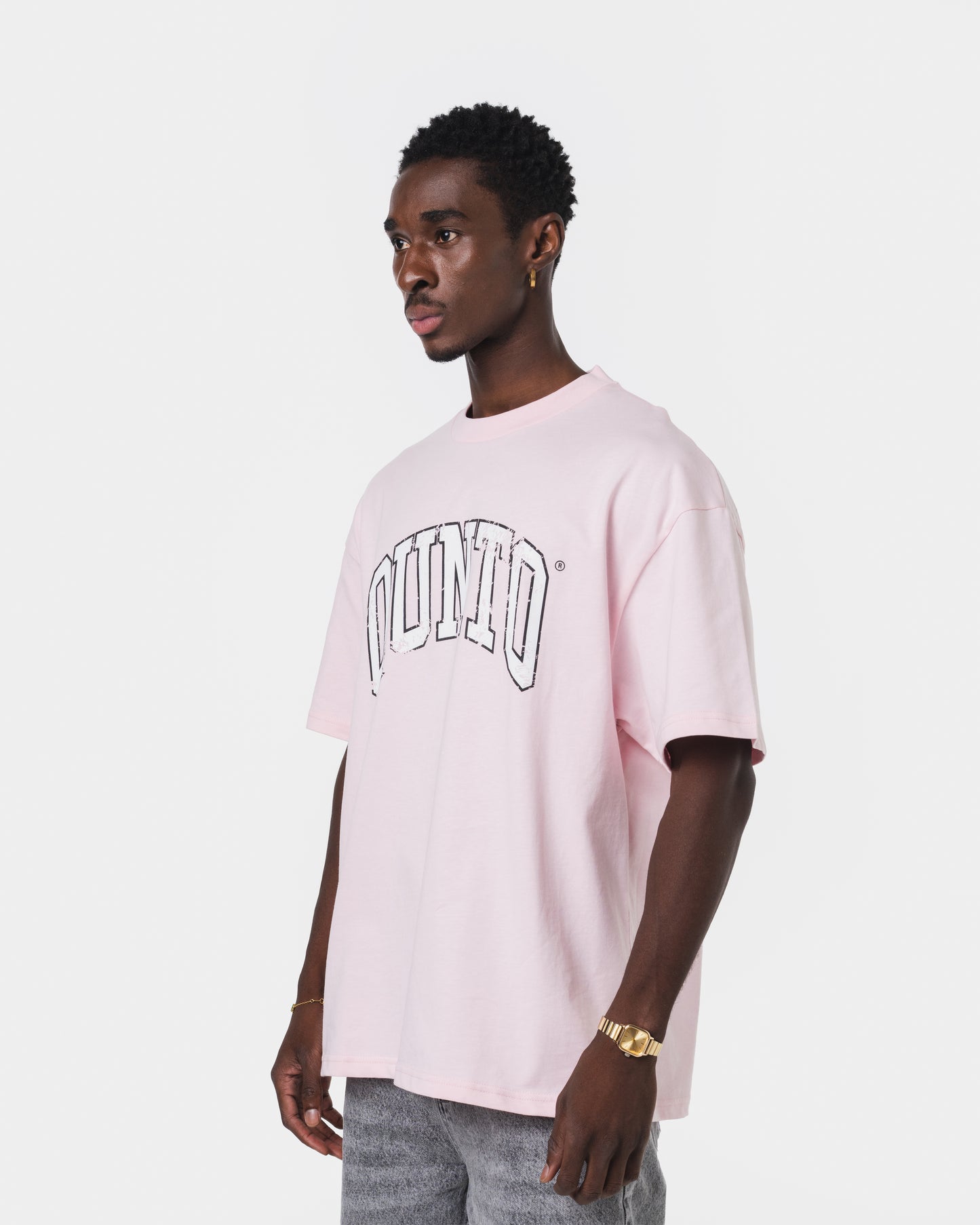 QUNTO WHITE ON PINK TSHIRT