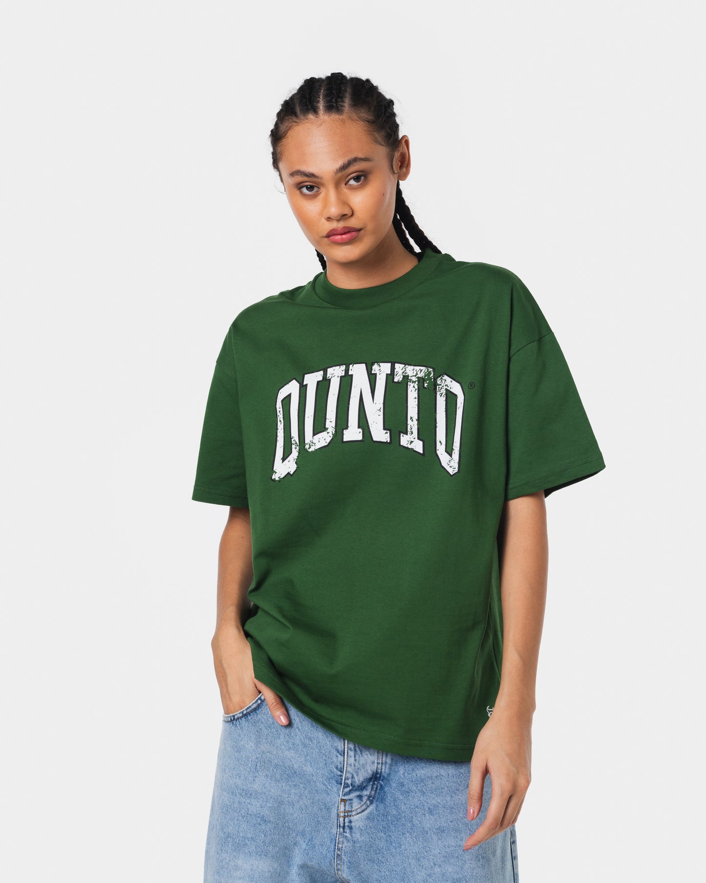 QUNTO WHITE ON GREEN TSHIRT