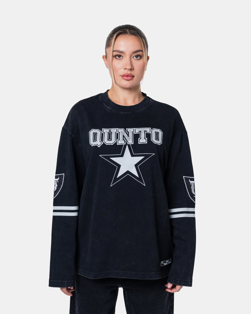 STAR LONGSLEEVE BLACK