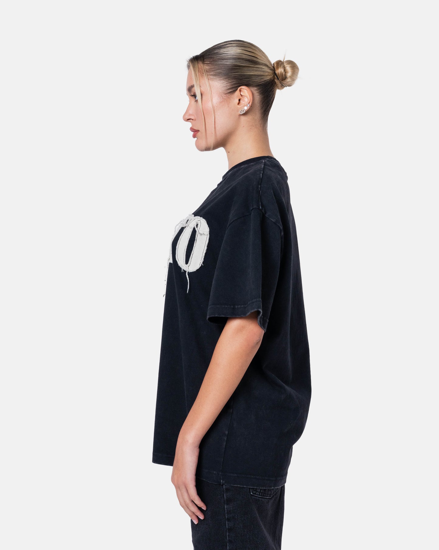 QUNTO OVERSIZE TEE BLACK