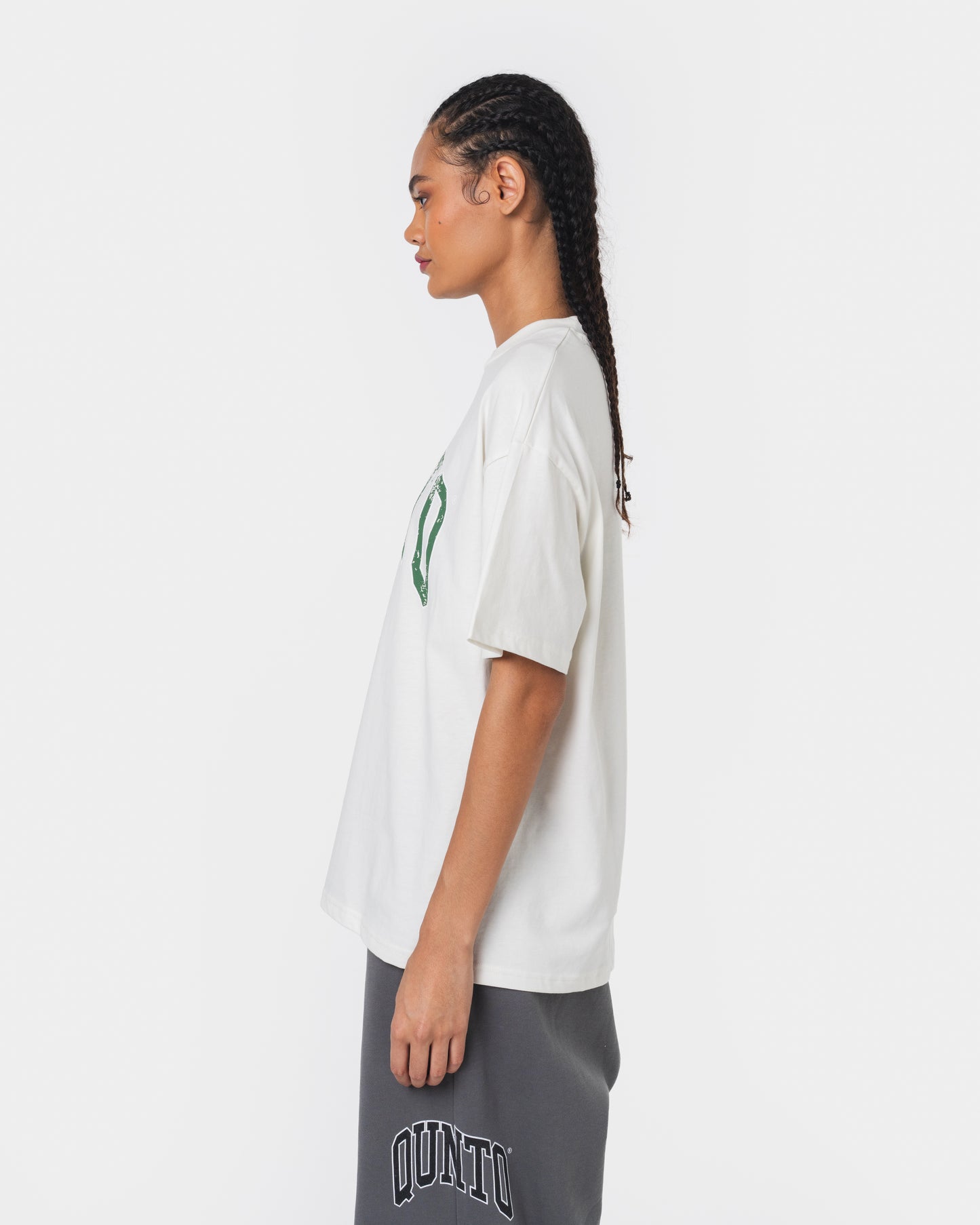 QUNTO GREEN ON WHITE TSHIRT