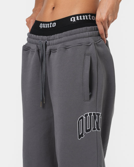 QUNTO ESSENTIAL JOGGER GREY