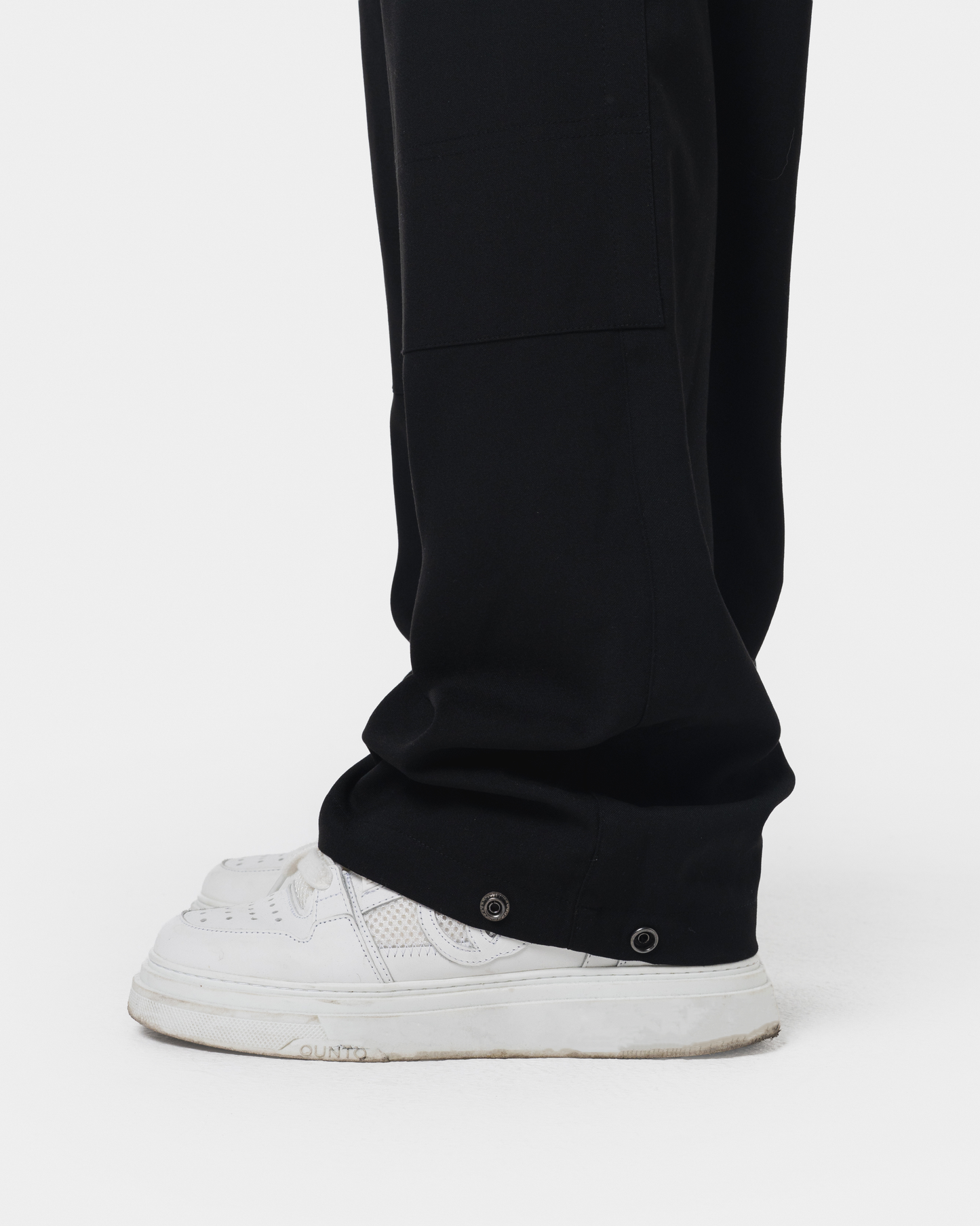 QT CARGO PANTS BLACK