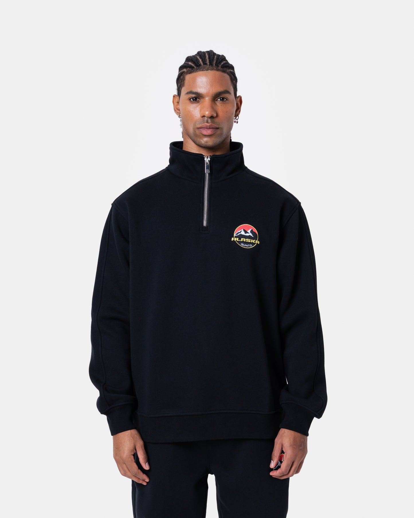 ALASKA BADGE BLACK HALFZIP