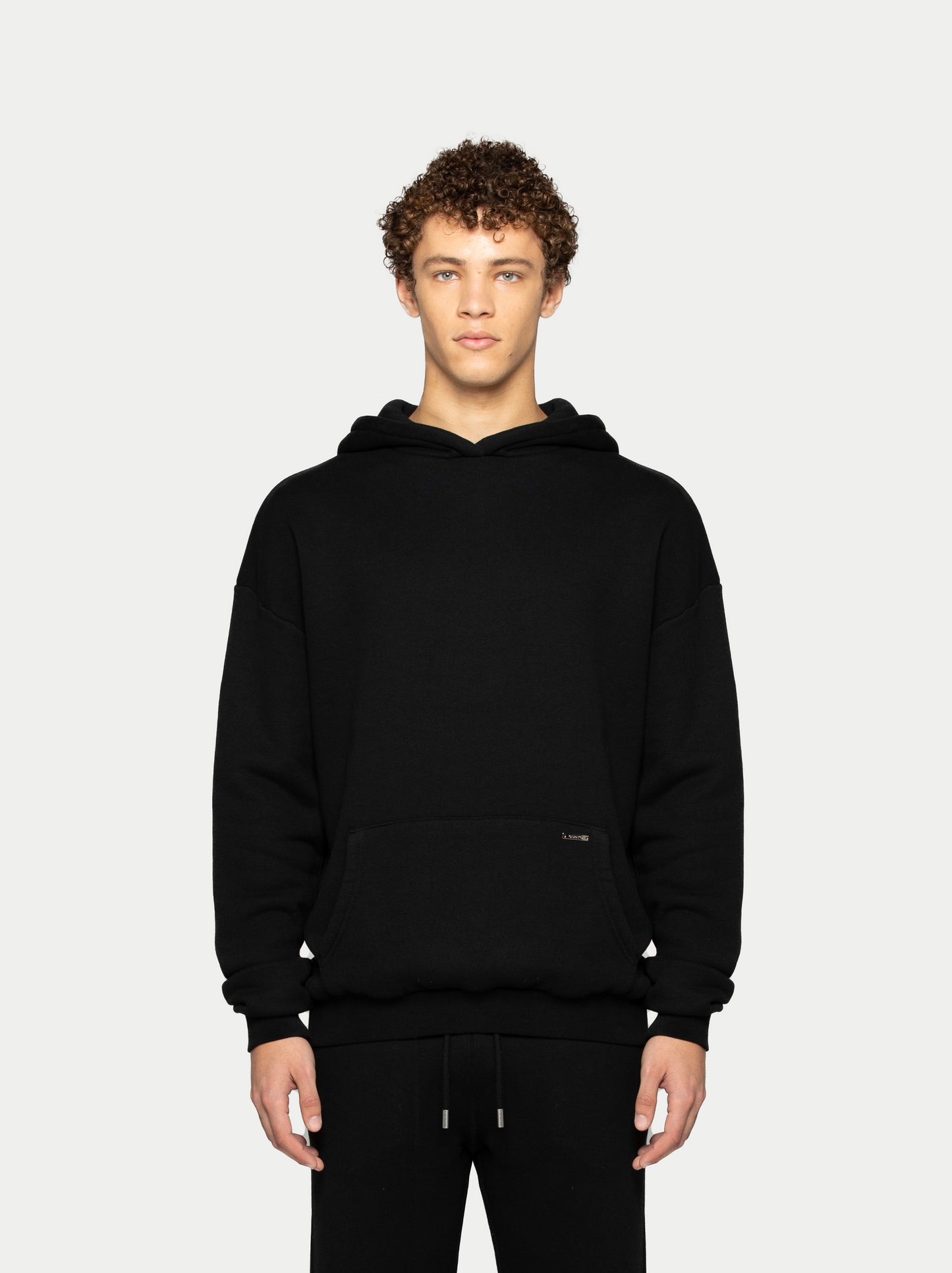 HEAVY HOODIE BLACK
