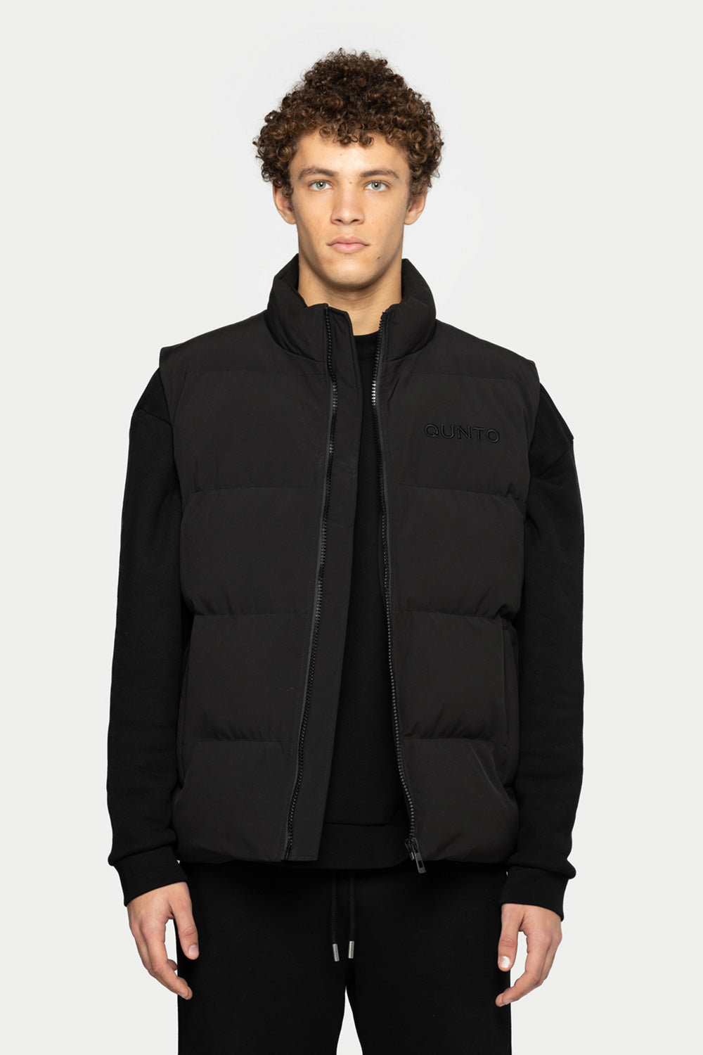 SUPER PUFFER VEST BLACK – Qunto