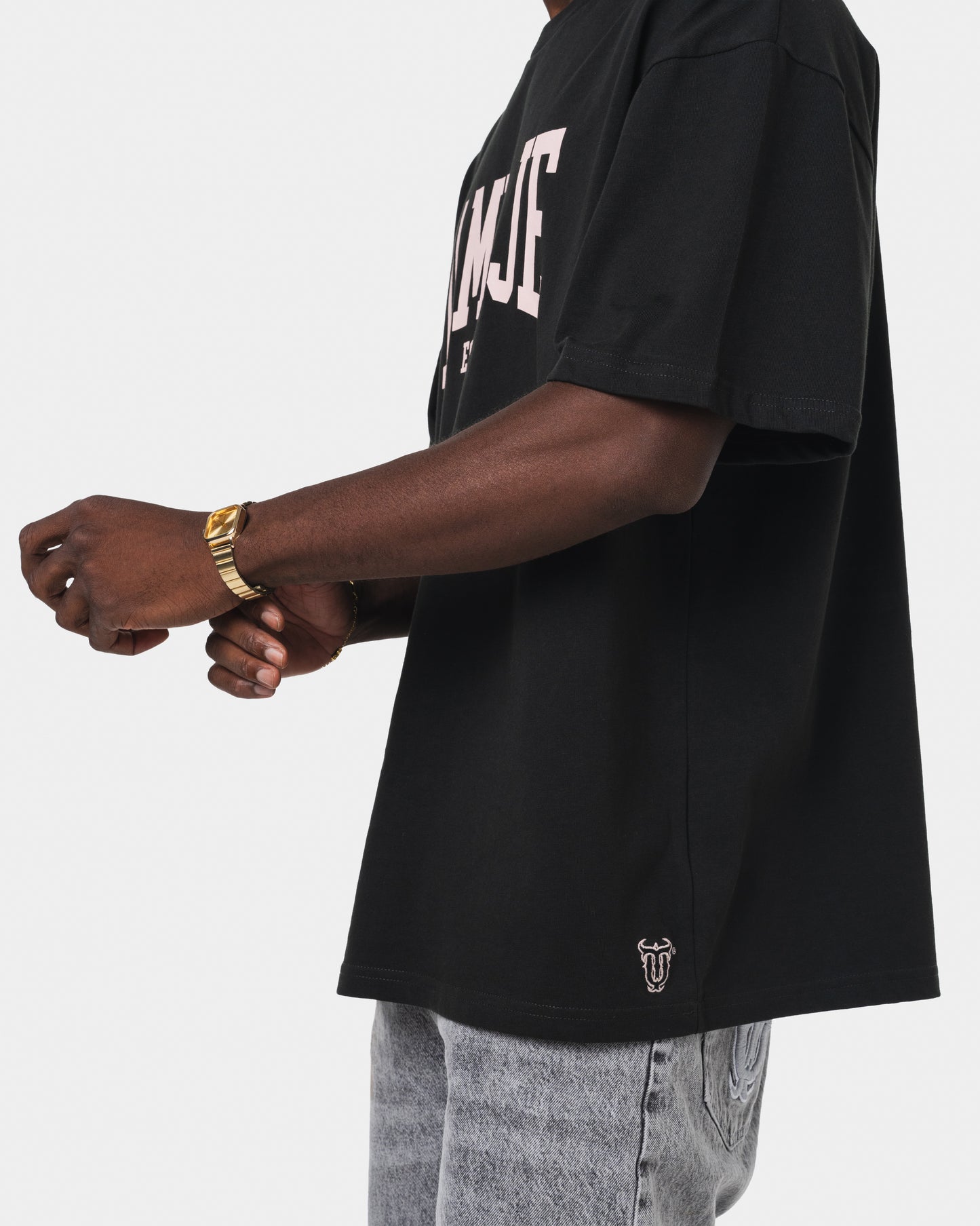 FAMILJE BLACK TSHIRT