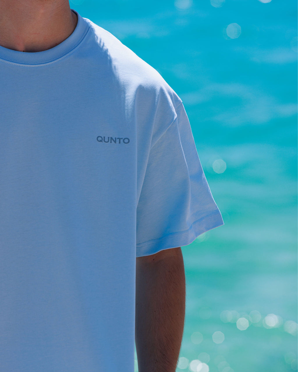 Back Logo T-Shirt / Blue