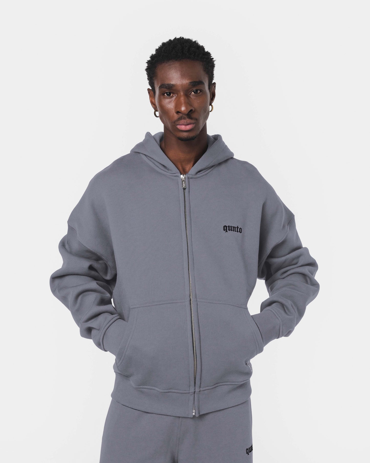 ESSENTIALS ZIPPER HOODIE GREY