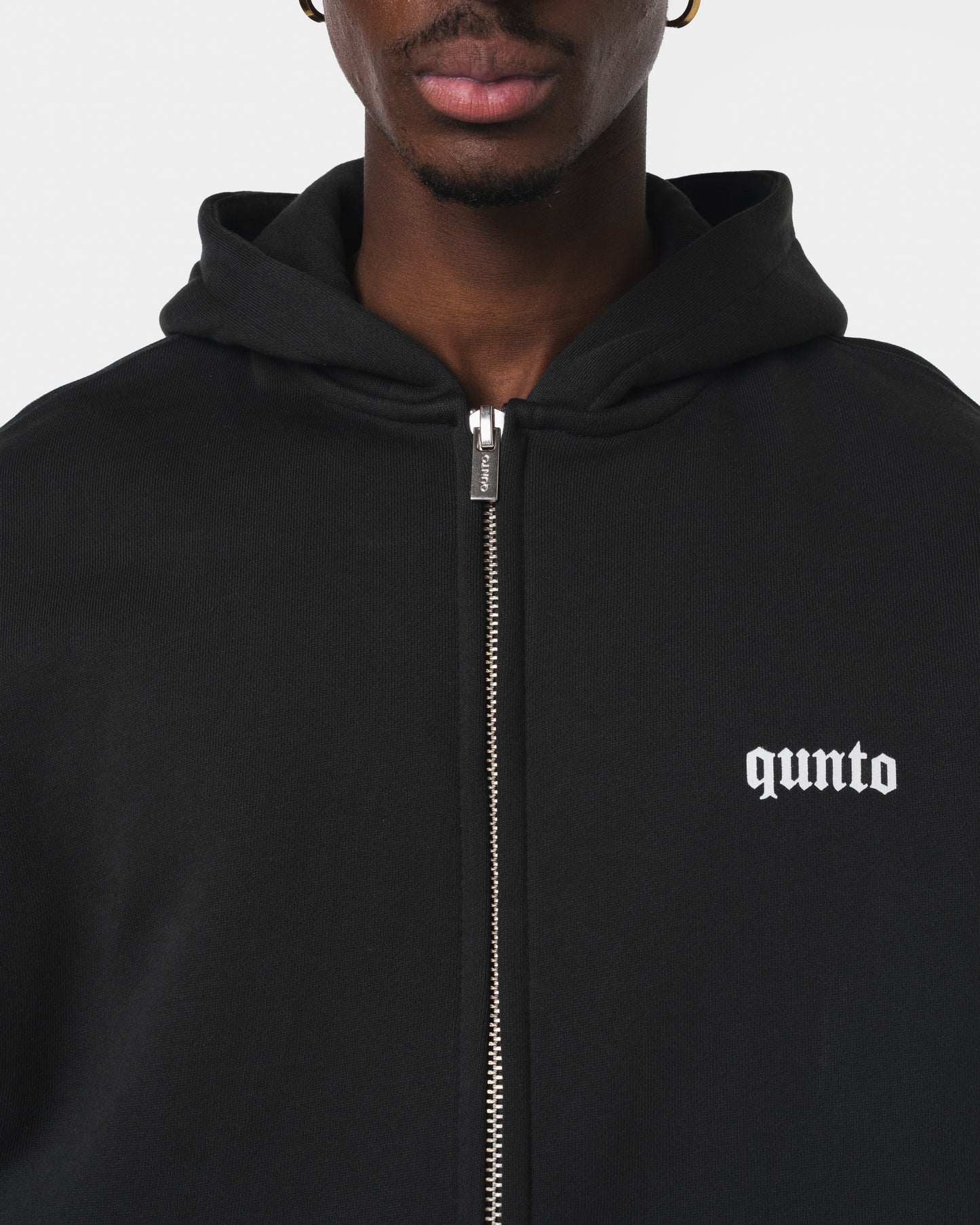 ESSENTIALS ZIPPER HOODIE BLACK