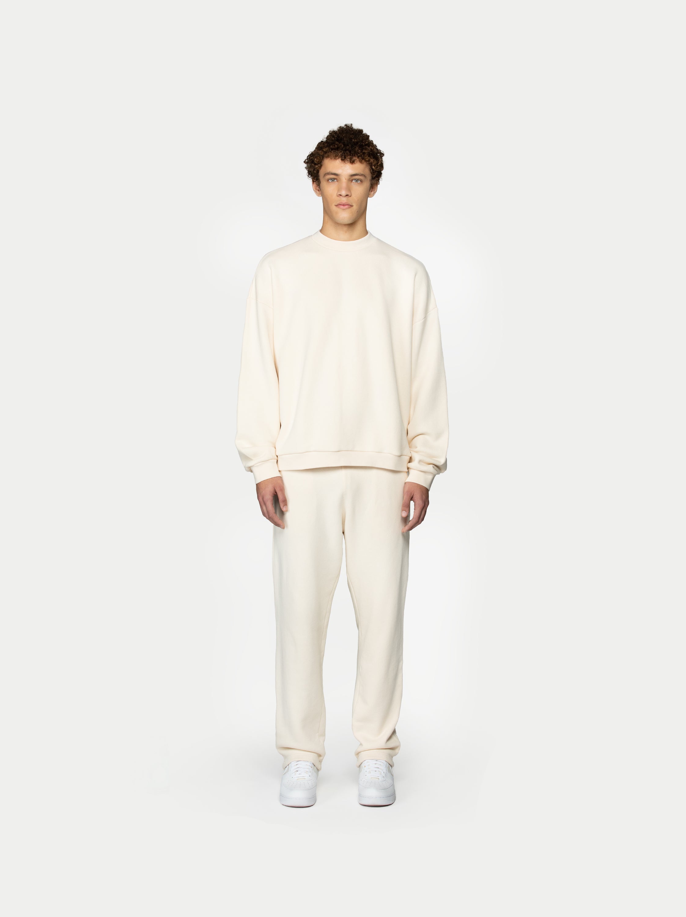 Heavy Loose Jogger Pants Cream Qunto