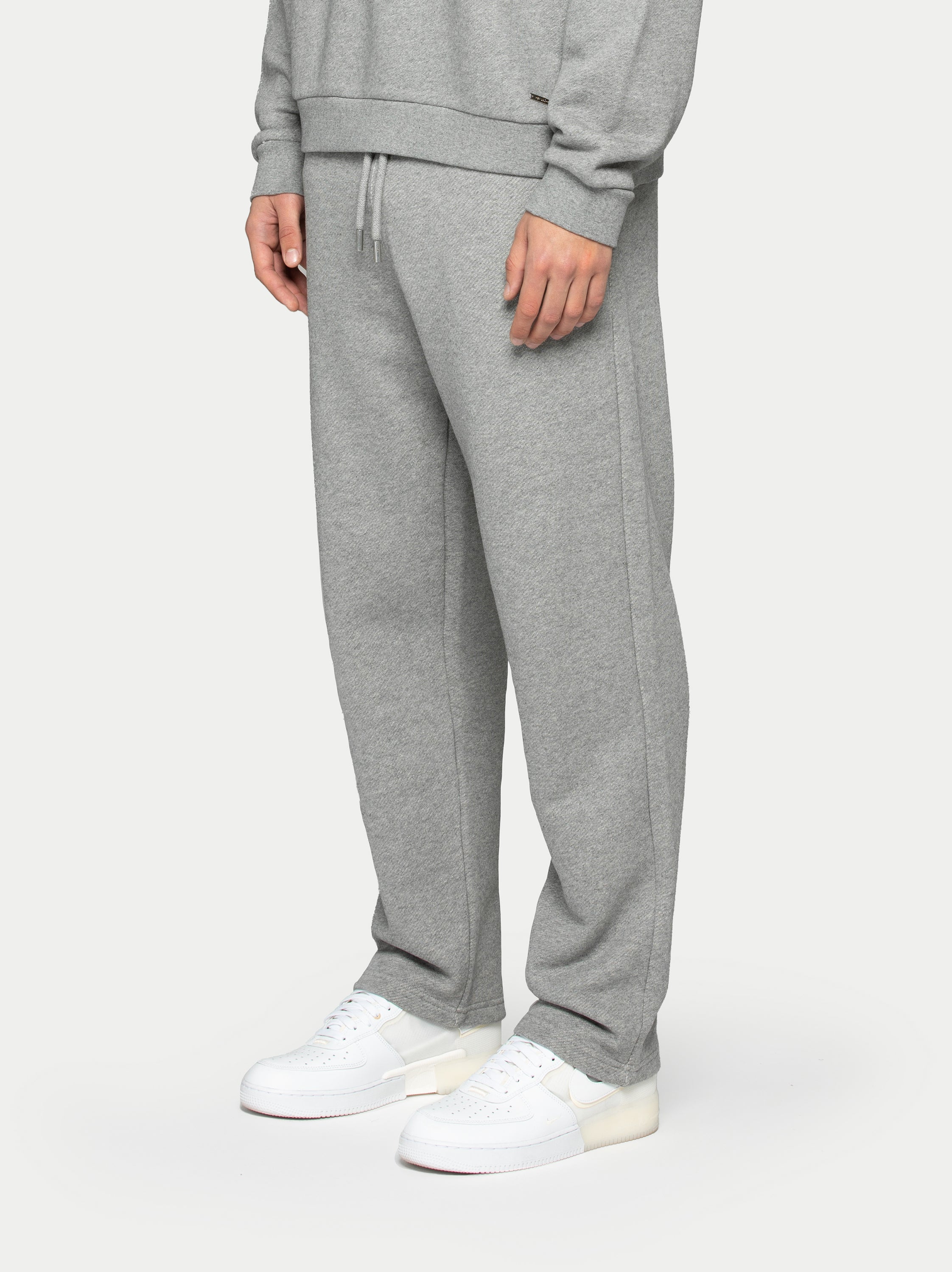 THE GYM PEOPLE Mens' Fleece Joggers Pants with Deep Pockets in Loose-fit  Style, Fleece Lined Light Grey, Small : Amazon.in: Clothing & Accessories