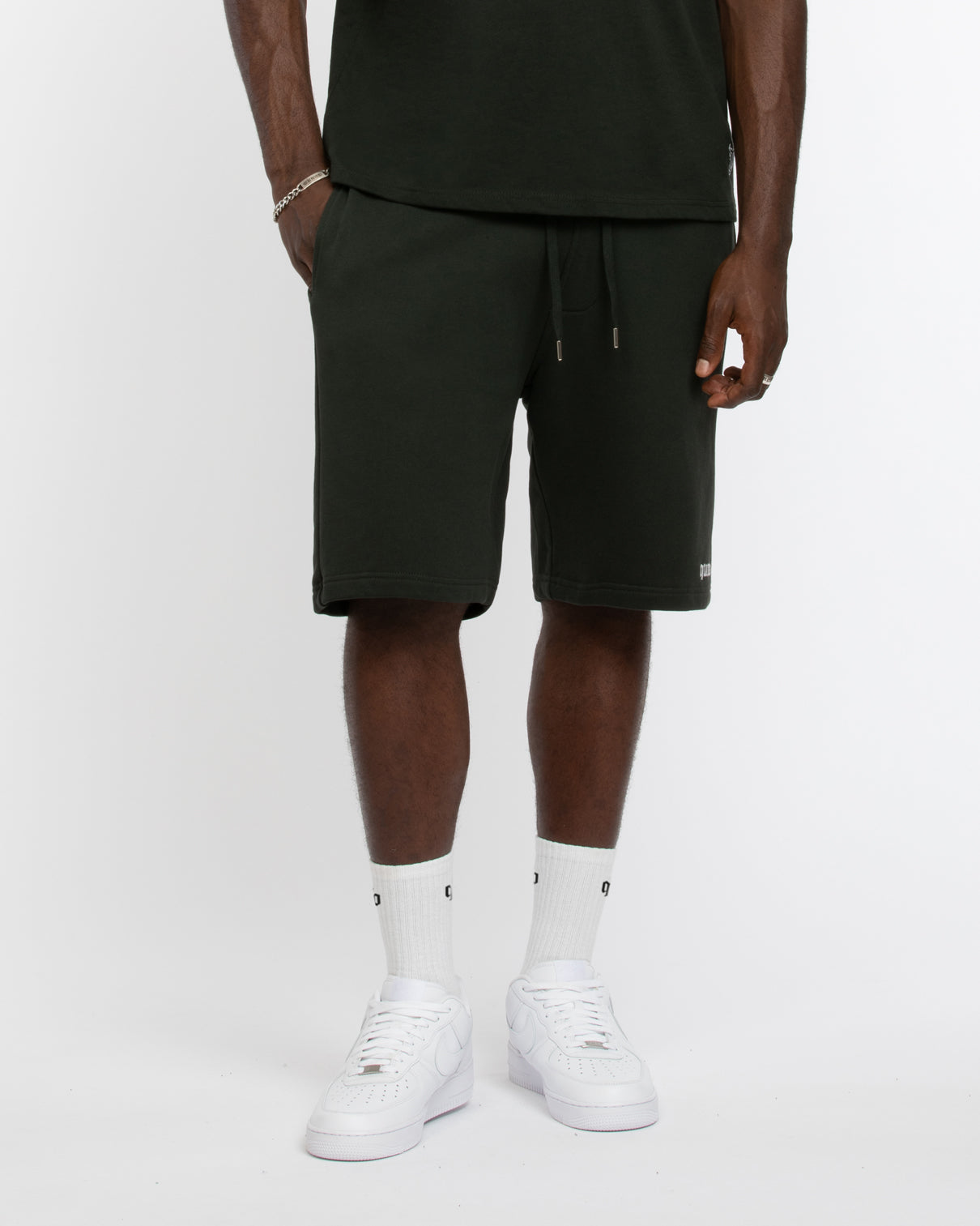 QUNTO LOGO SHORTS BLACK