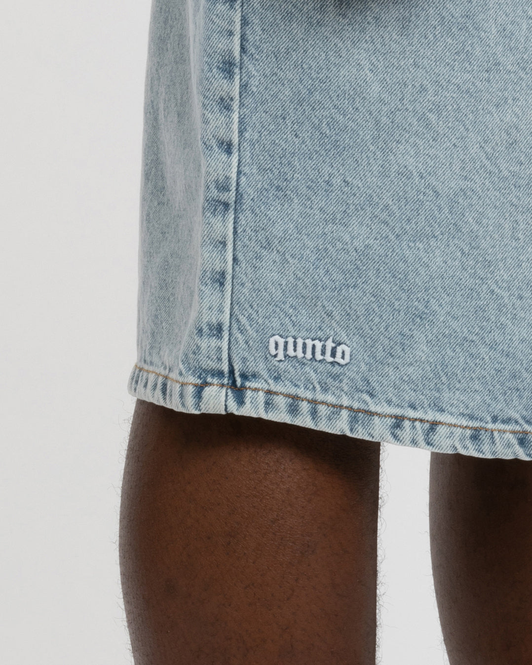 QT DENIM SHORTS BLACK