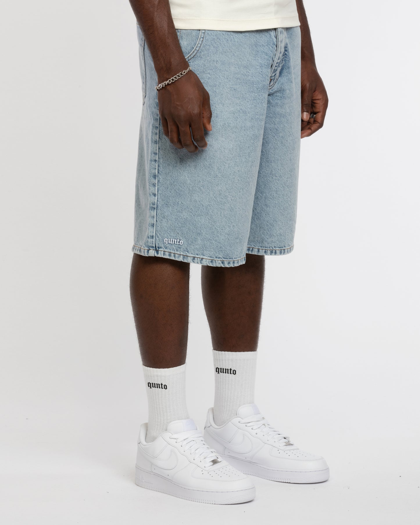 QT DENIM SHORTS BLACK