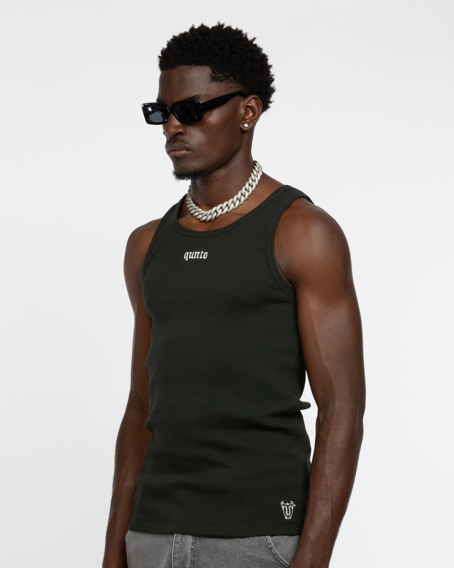 ESSENTIALS TANK TOP BLACK