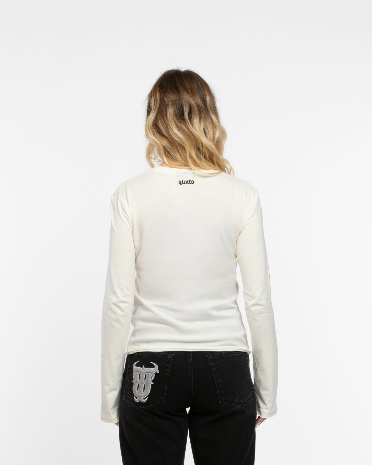 W LONGSLEEVE QUNTO BASIC WHITE