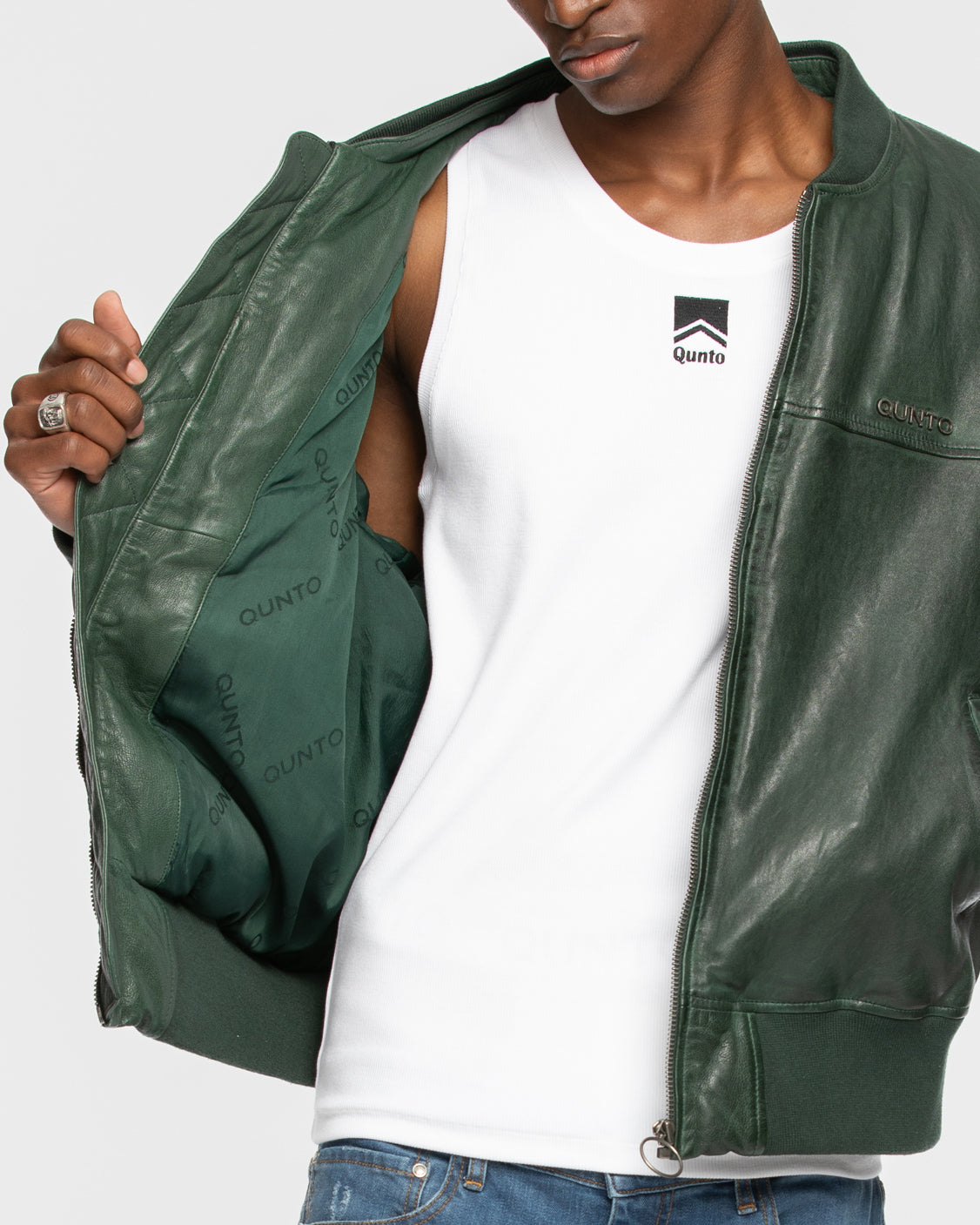 Grüne Lederjacke