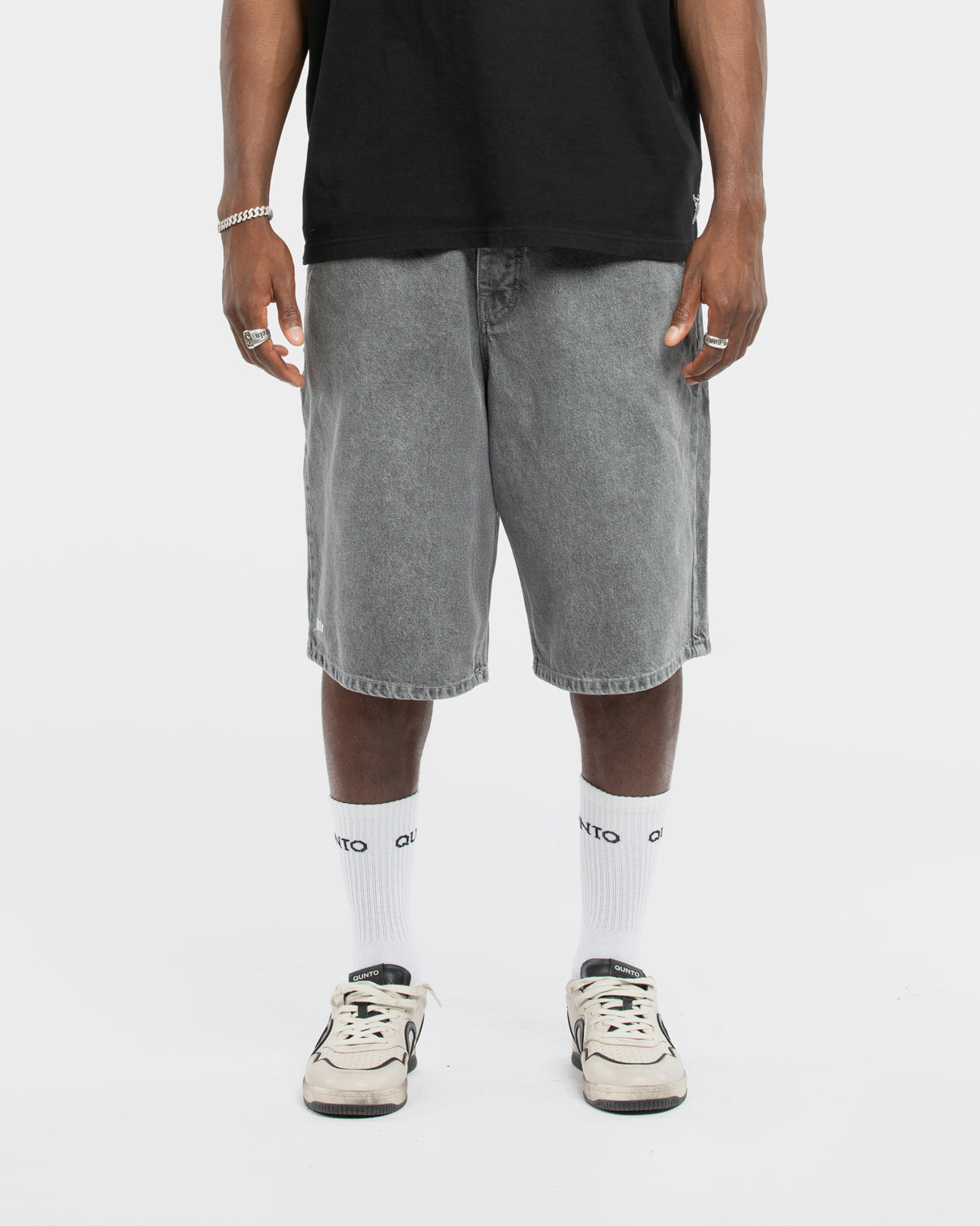 QT DENIM SHORTS GREY