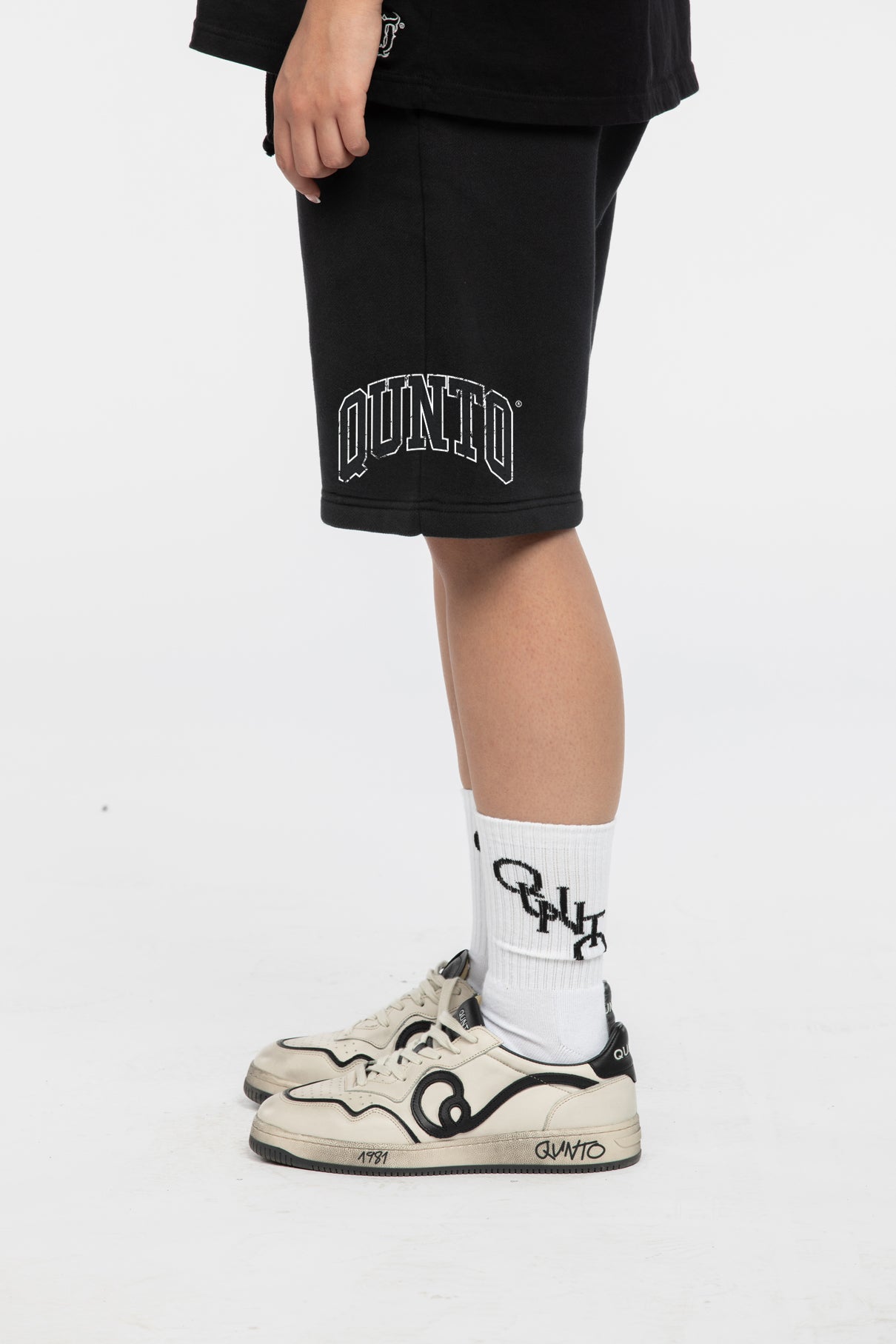 QUNTO CLASSIC SHORTS