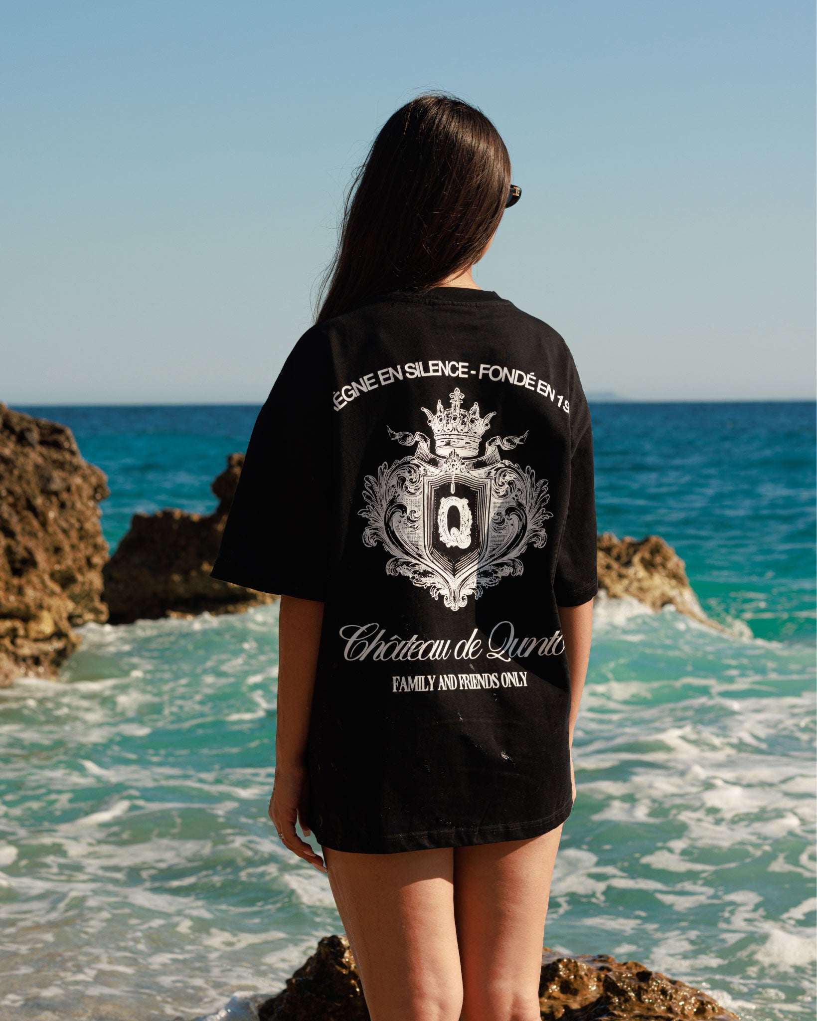 Château T-Shirt / Black