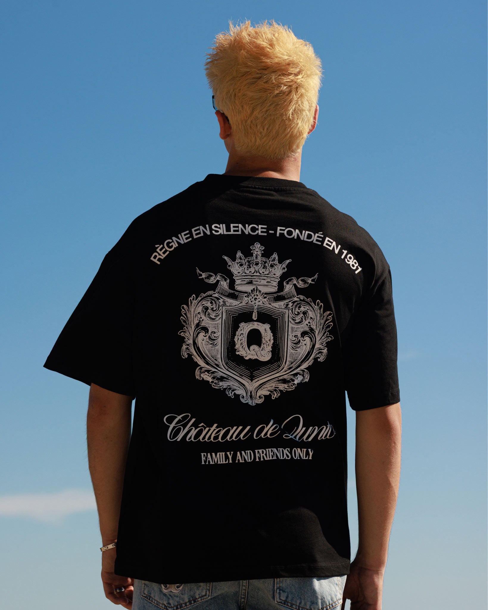 Château T-Shirt / Black