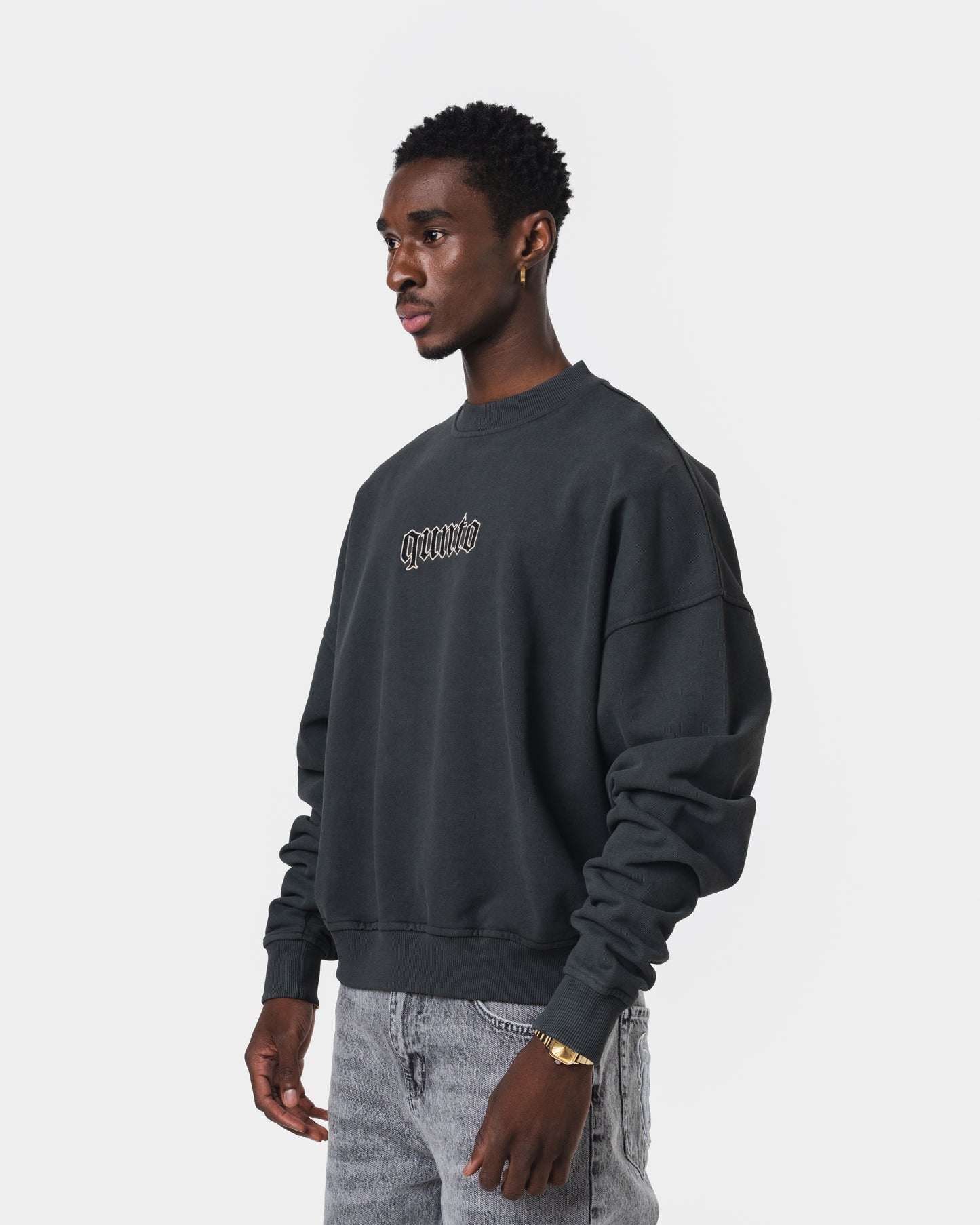 ESSENTIAL BLACK SWEATER