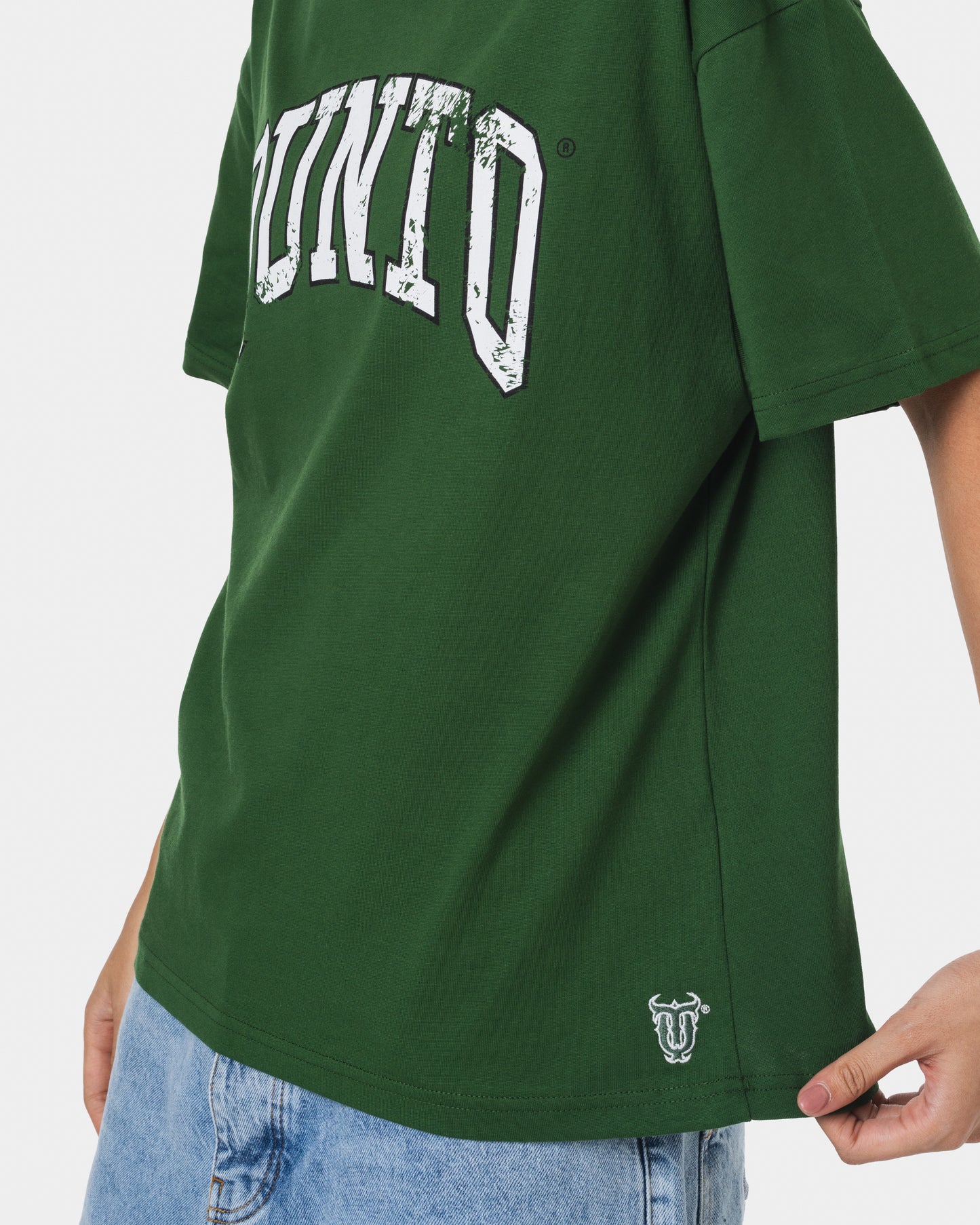 QUNTO WHITE ON GREEN TSHIRT