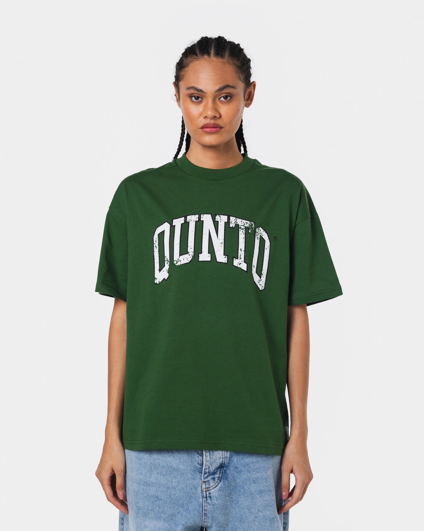 QUNTO WHITE ON GREEN TSHIRT