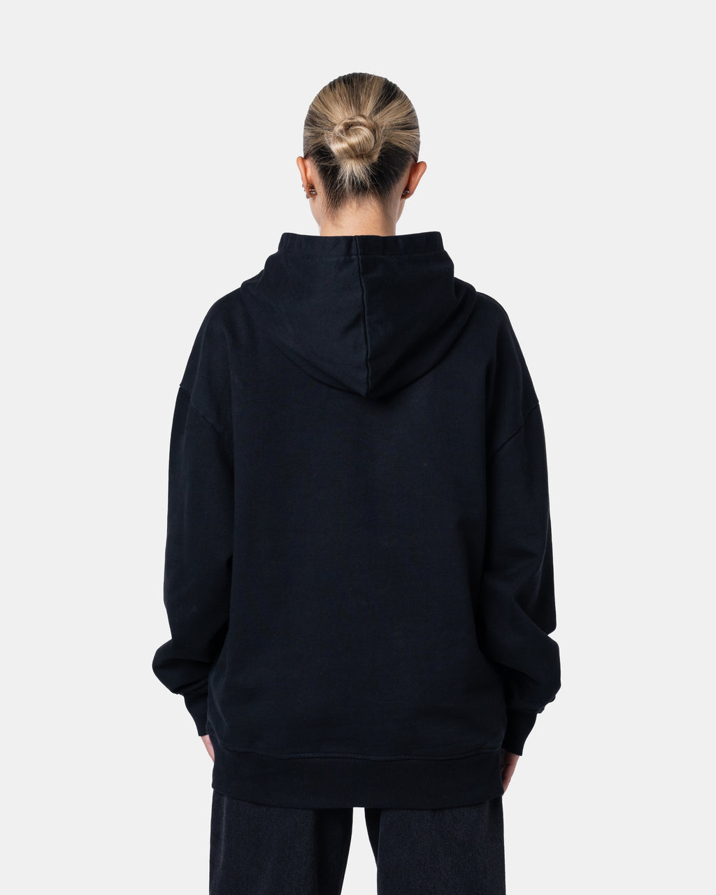QUNTO C Logo Hoodie Black
