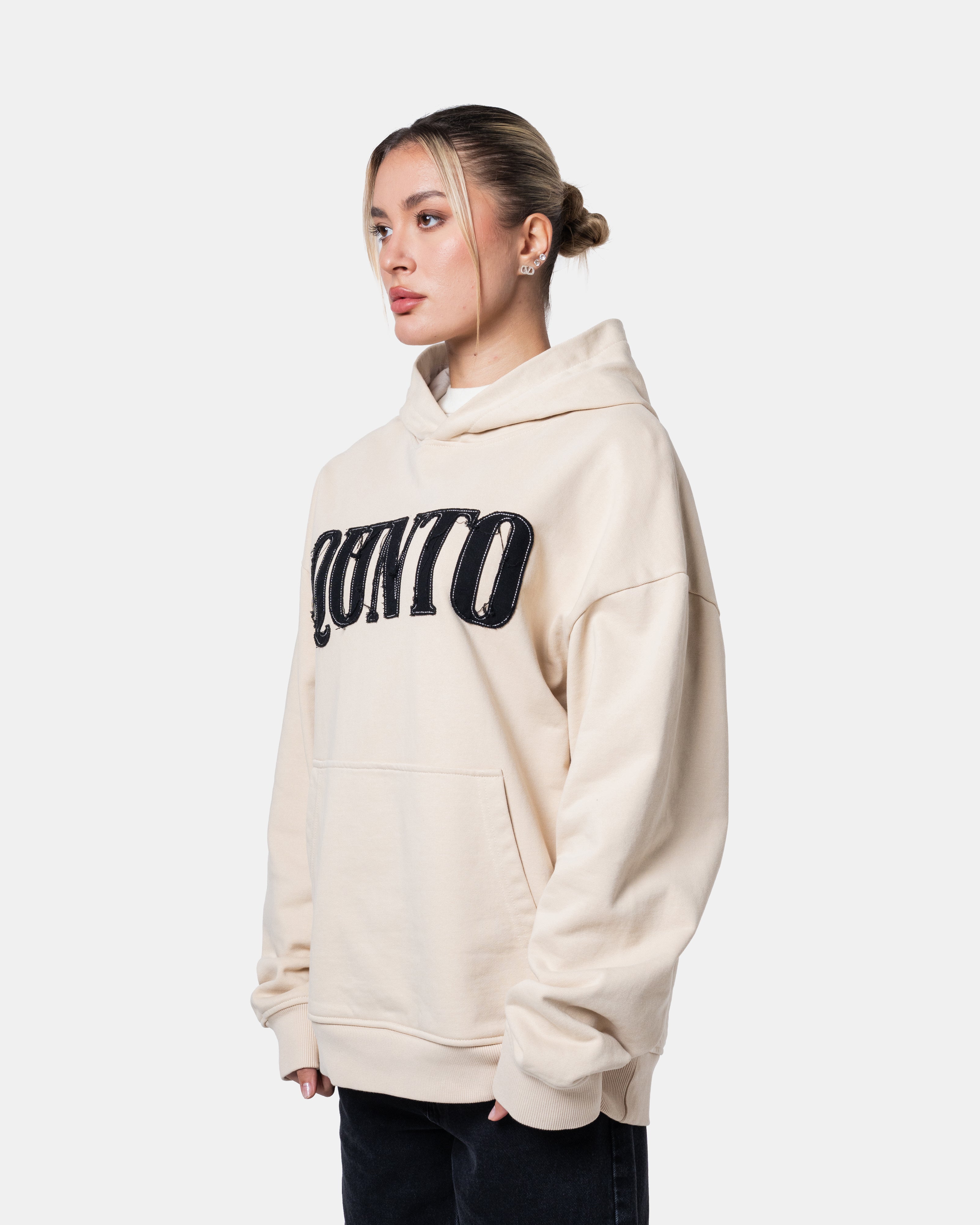 QUNTO C Logo Hoodie Cream